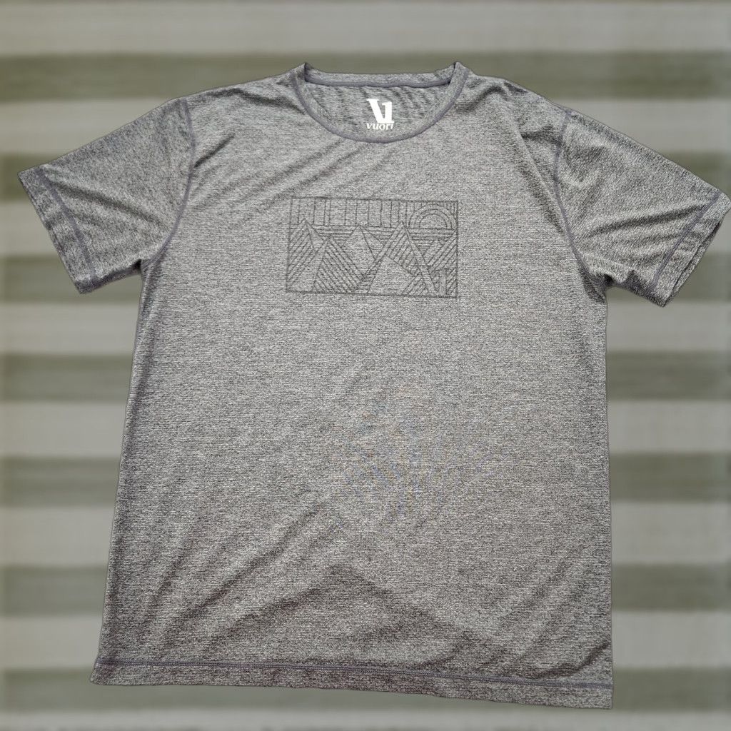 Vuori Shirt Mens Xl Gray Tradewind Performance Tee Mountain Graphic T Shirt
