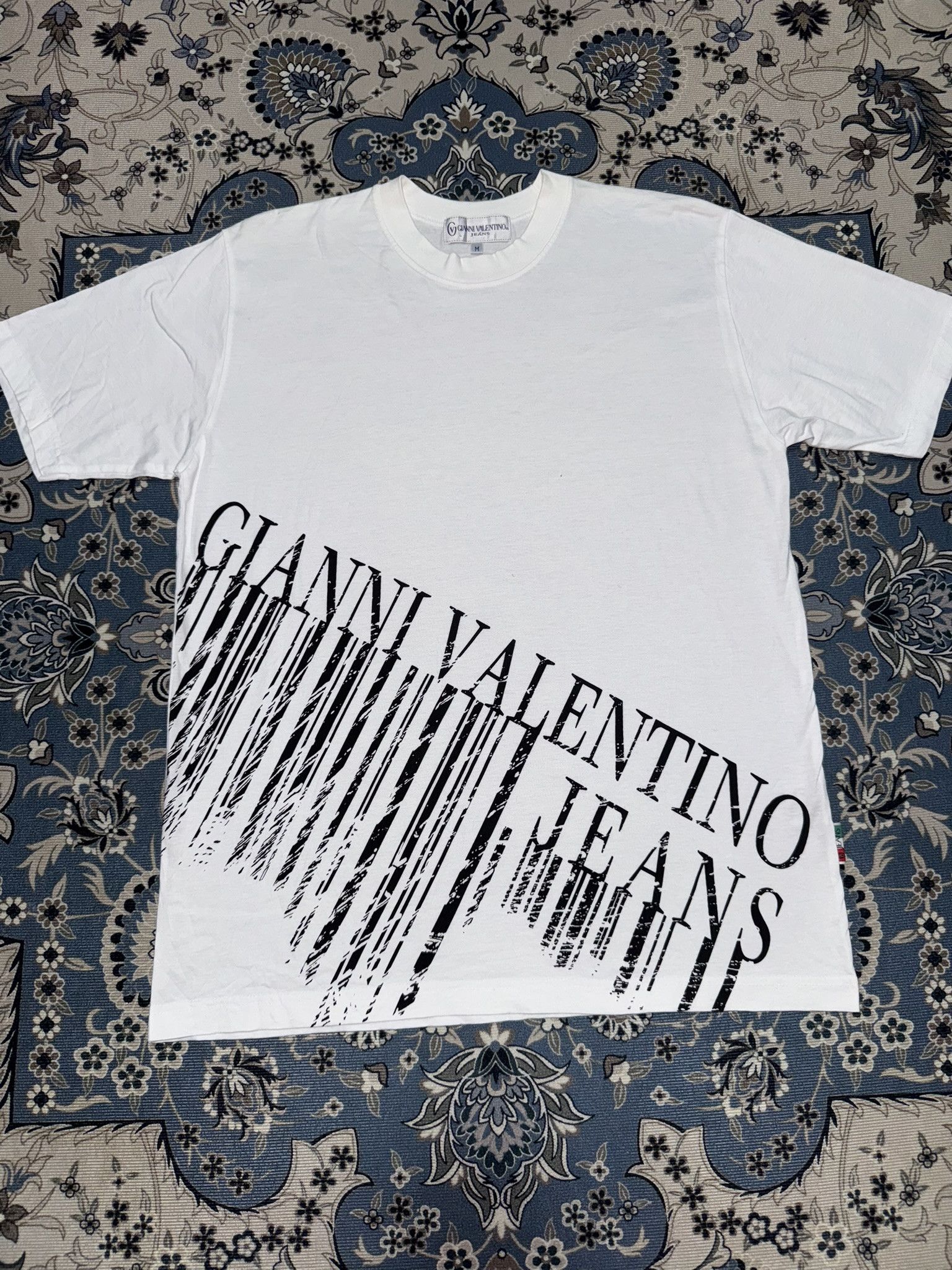 Designer Gianni Valentino Spellout Big Screen T Shirt Hoodie, Sweatshirt | FlexRushtees.com