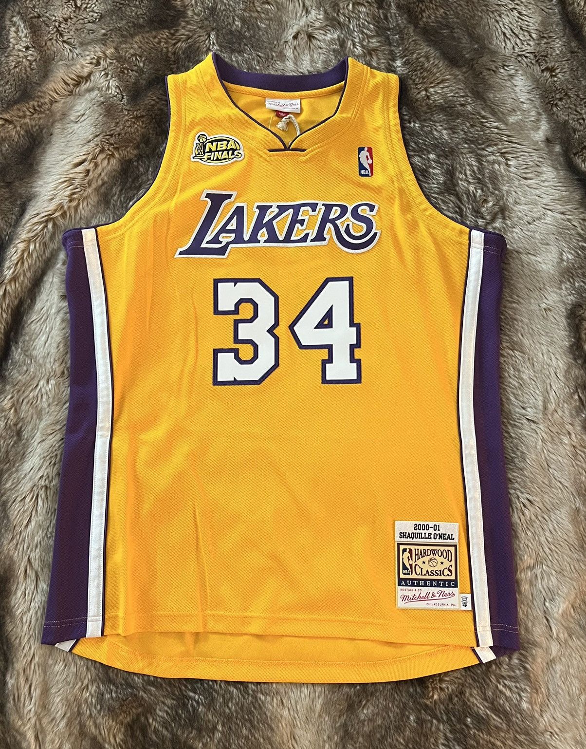 Mitchell Ness Shaquille Oneal Mitchell Ness La Lakers Jersey Xl New T-Shirts, Hoodie, Sweatshirt | FlexRushtees.com