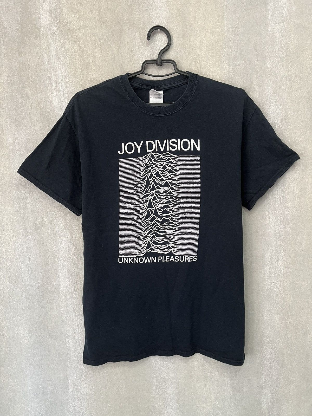 Division Joy Division Unknown Pleasures Vintage 2000s Black T Shirt Hoodie, Sweatshirt | FlexRushtees.com