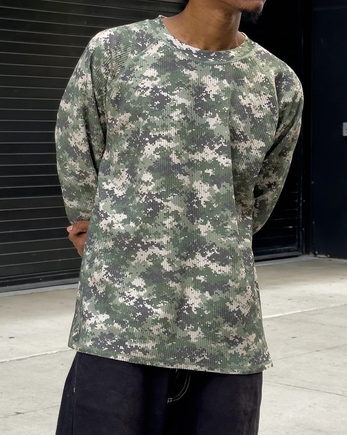 Studios Bravest Studios Digi Camo Thermal