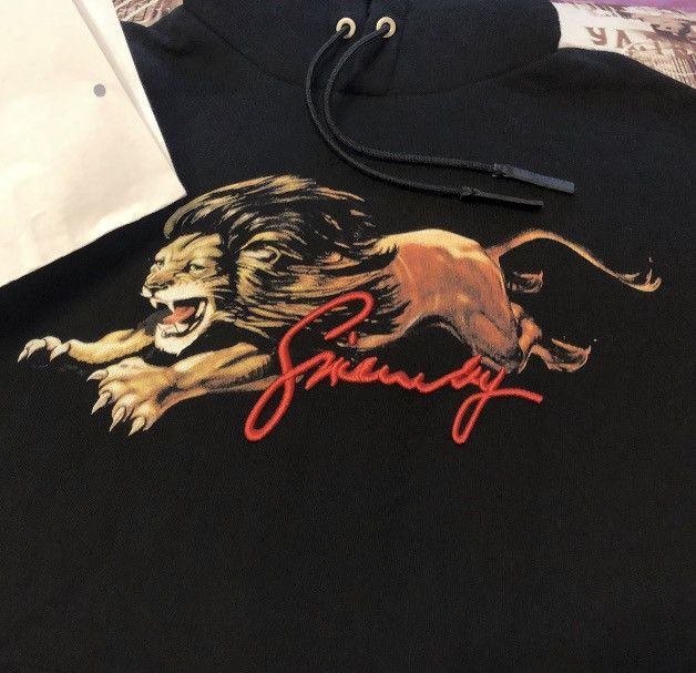 Givenchy Leo Printed Hoodie Lion Print T-Shirts, Sweatshirt | FlexRushtees.com