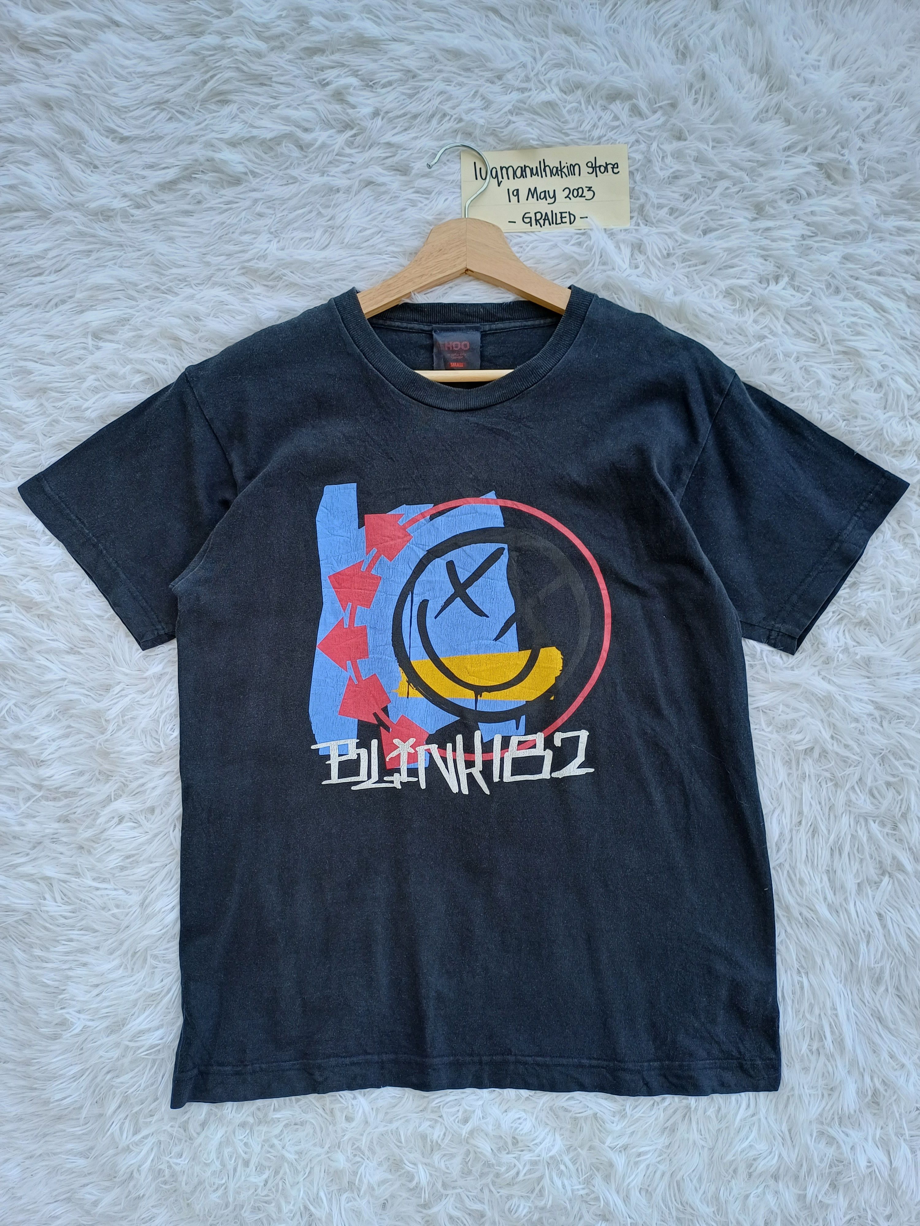 Rare Vintage Blink 182 Spellout Tshirt Hoodie, Sweatshirt | FlexRushtees.com