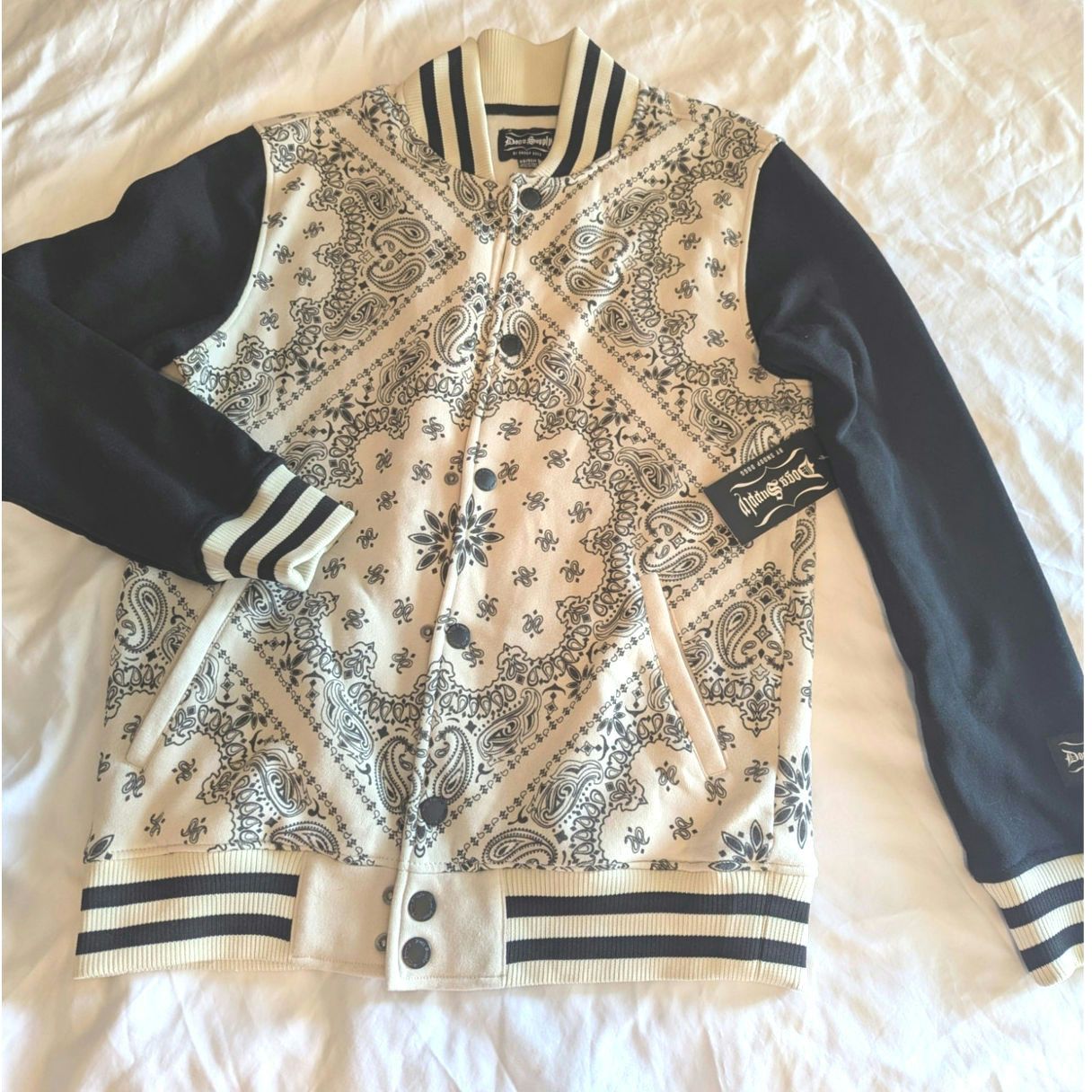 Small T-Shirts, Hoodie, Sweatshirt | AU16VibeMintTees.com
