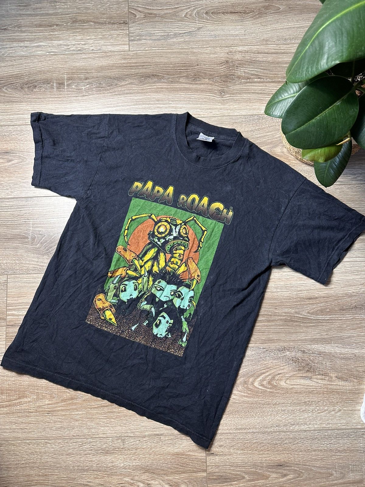 Vintage 2000 Y2k Papa Roach European Tour On Screen Stars T-Shirts, Hoodie, Sweatshirt | FlexRushtees.com