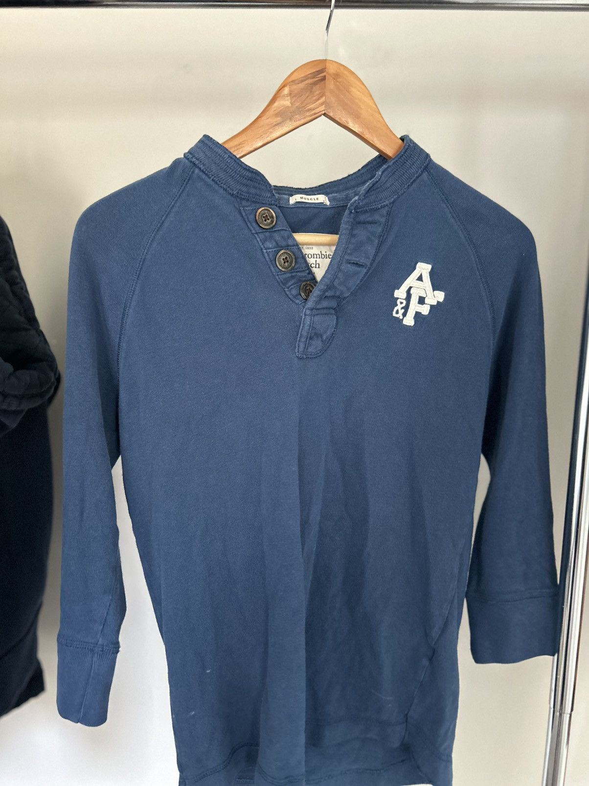 Fitch Y2k Abercrombie And Fitch Baseball Tee Hoodie, Sweatshirt | FlexRushtees.com