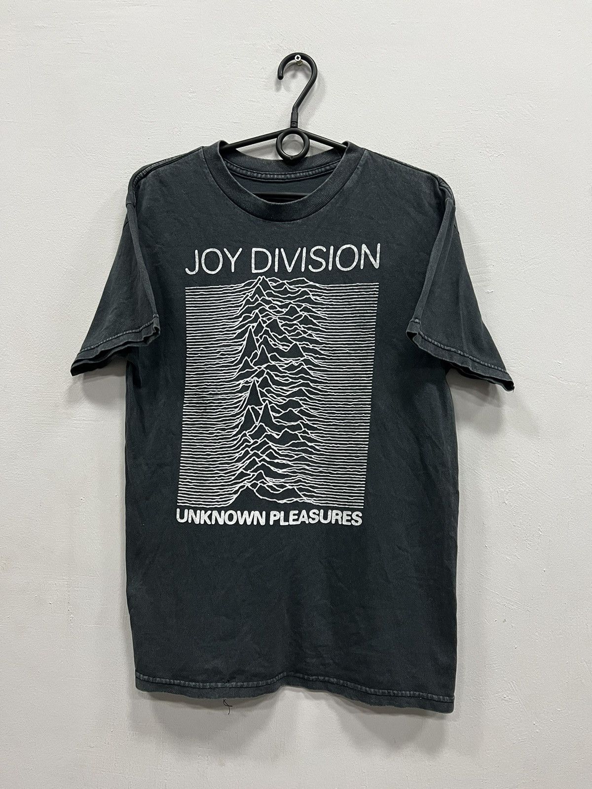 Joy Division X Vintage Vintage Joy Division Band T Shirt Hoodie, Sweatshirt | FlexRushtees.com
