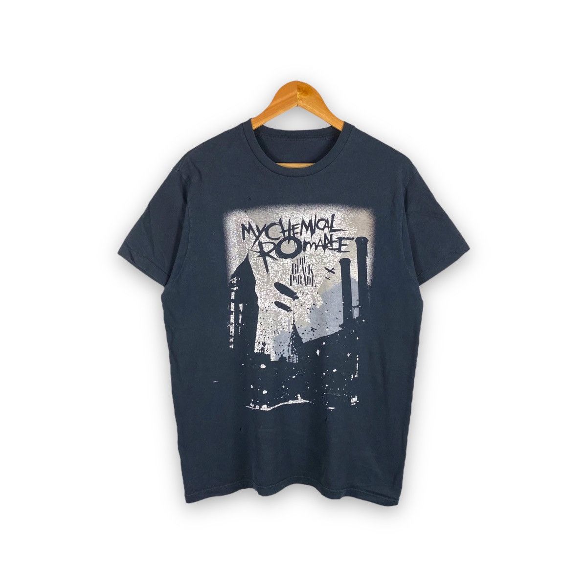 My Chemical Romance X Vintage My Chemical Romance T Shirt The Black Parade Album Hoodie, Sweatshirt | FlexRushtees.com