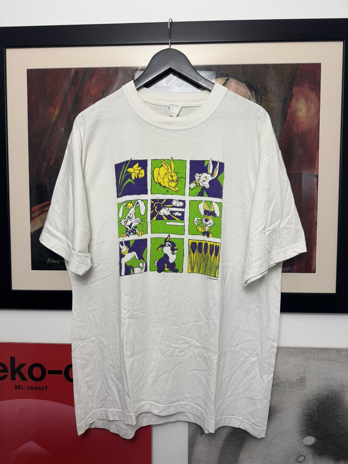 Vintage 90s Psychedelic Rabbit Humor Print Art Tee Drugs Lsd