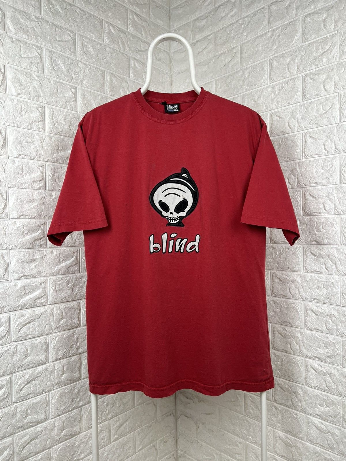 Shorty S Skateboards X Vintage Vintage 90s Blind Skateboards Tee Hoodie, Sweatshirt | FlexRushtees.com