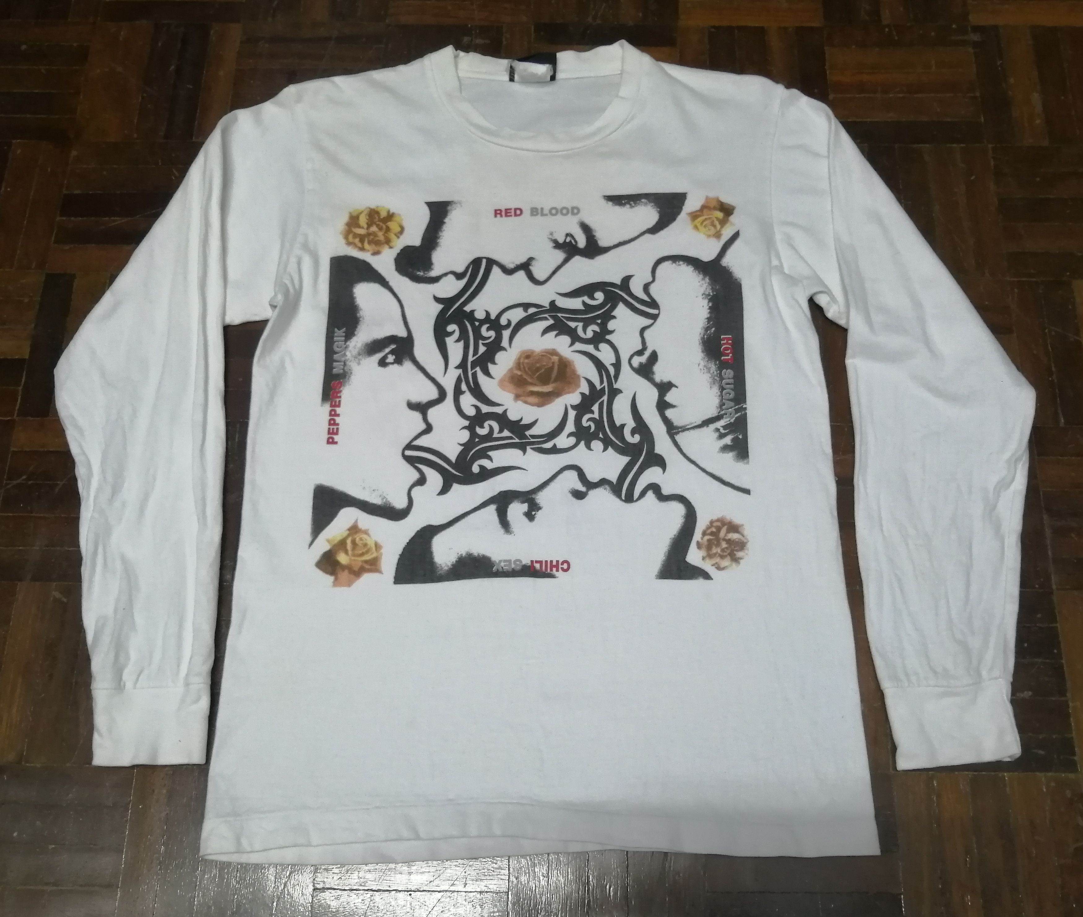 Vintage Red Hot Chili Peppers Very Rare T-Shirts, Hoodie, Sweatshirt | AU16VibeMintTees.com