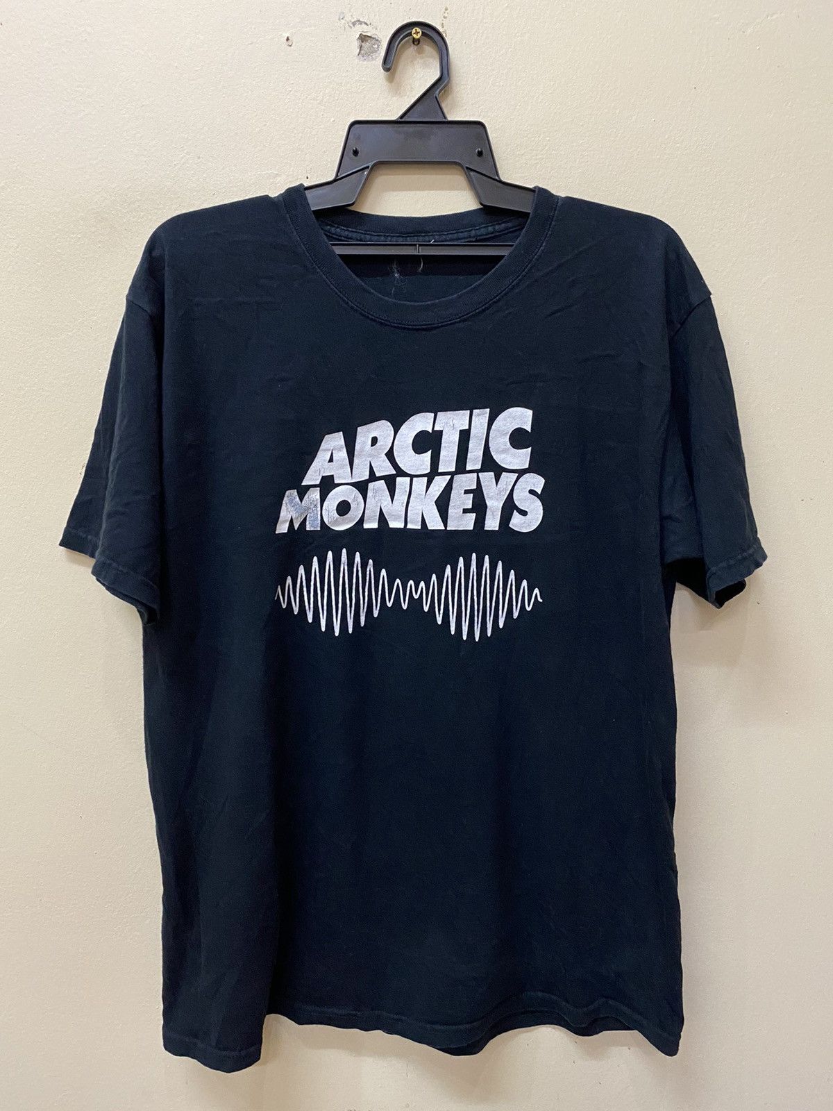 Vintage Y2k Arctic Monkey Bandtee Shirt Hoodie, Sweatshirt | FlexRushtees.com