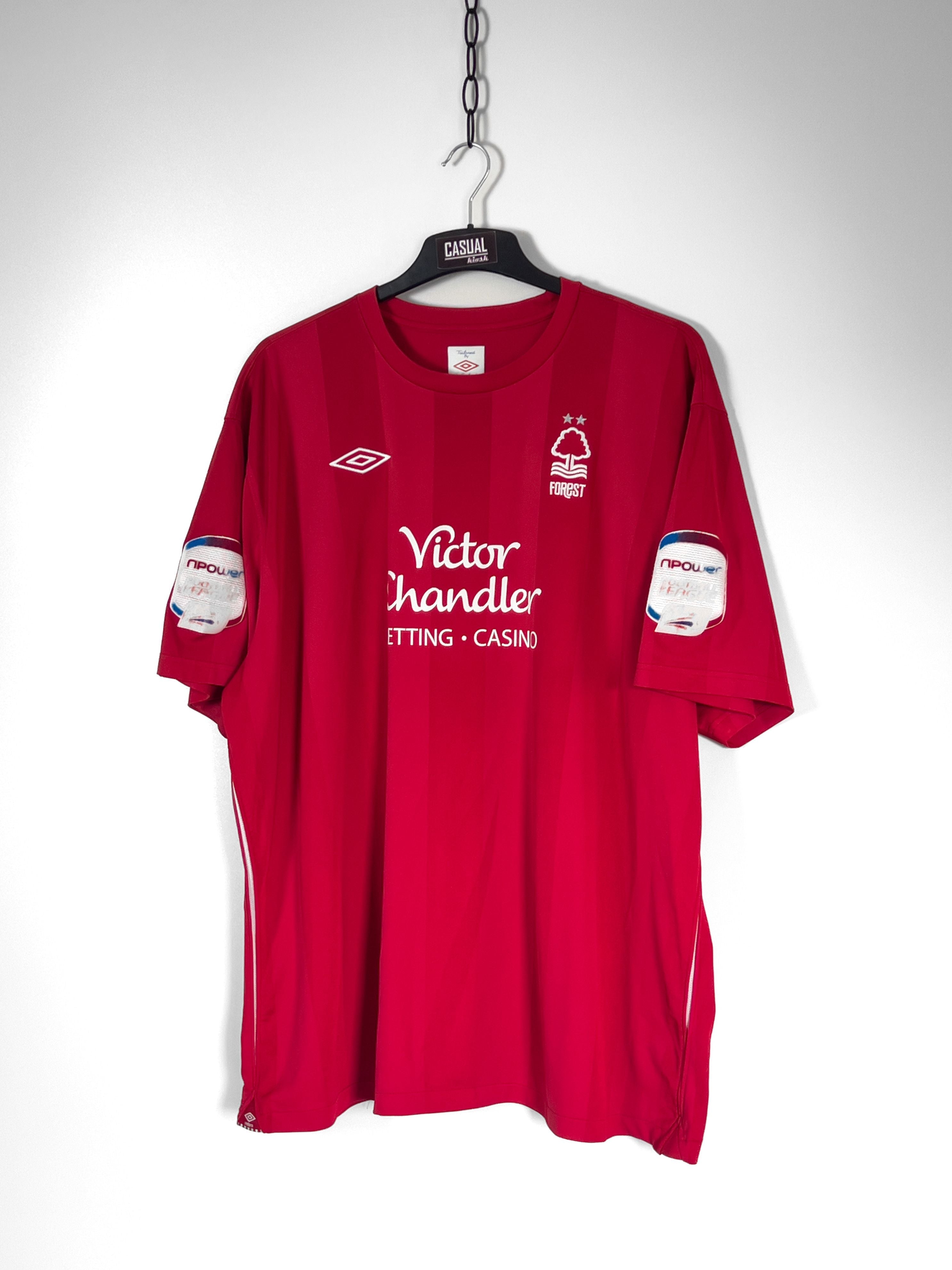 Nottingham Forest F C Custom Name T Shirt 2011 12 Hoodie, Sweatshirt | FlexRushtees.com