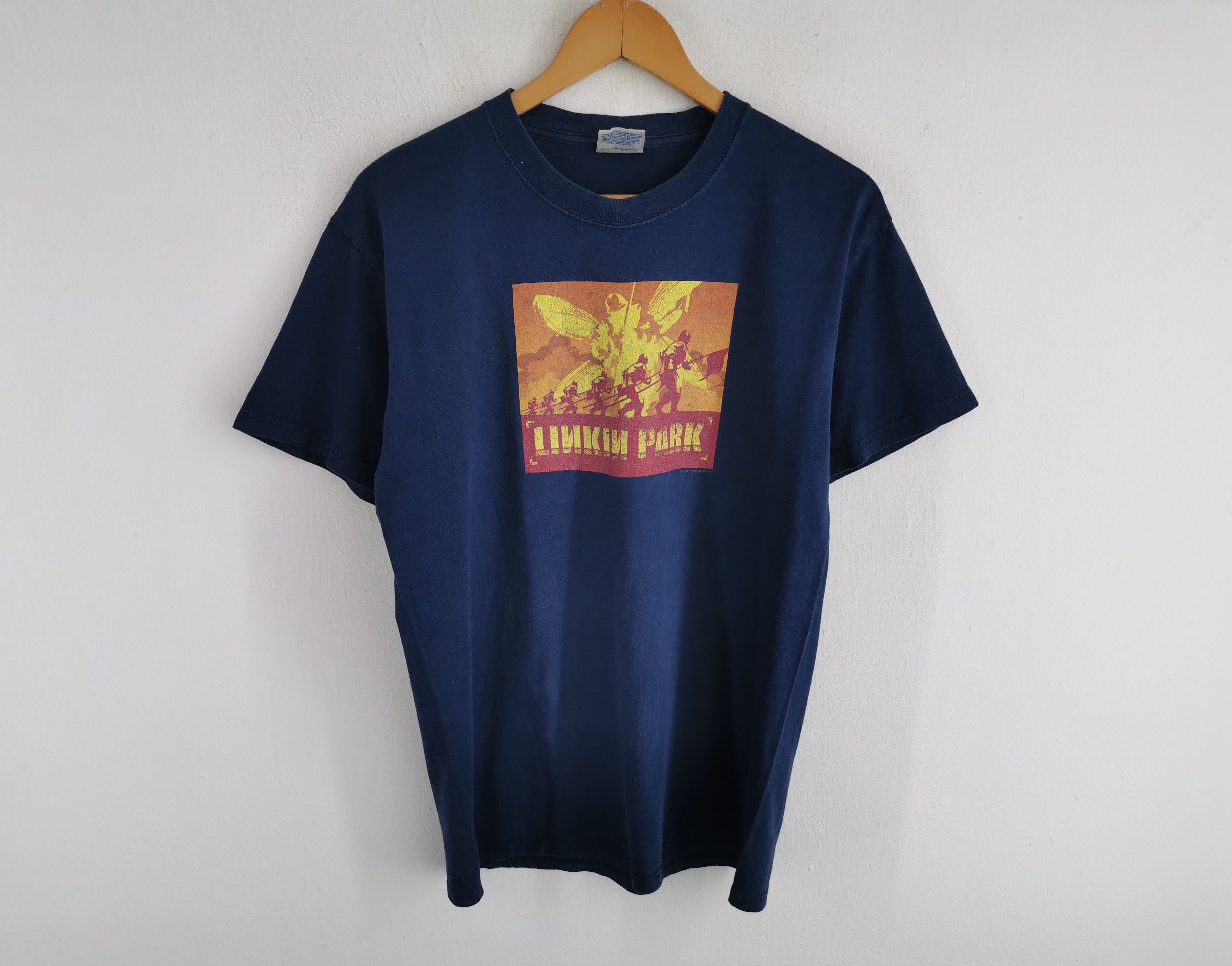 Band Tees Vintage Linkin Park English Rock Band T Shirt Size M Hoodie, Sweatshirt | FlexRushtees.com