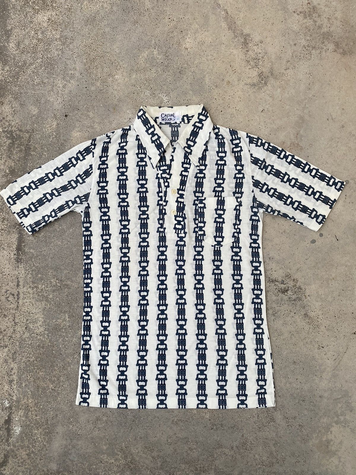 Japanese Brand X Le Grande Bleu L G B Vintage 70s Gothic Chain Design Tee