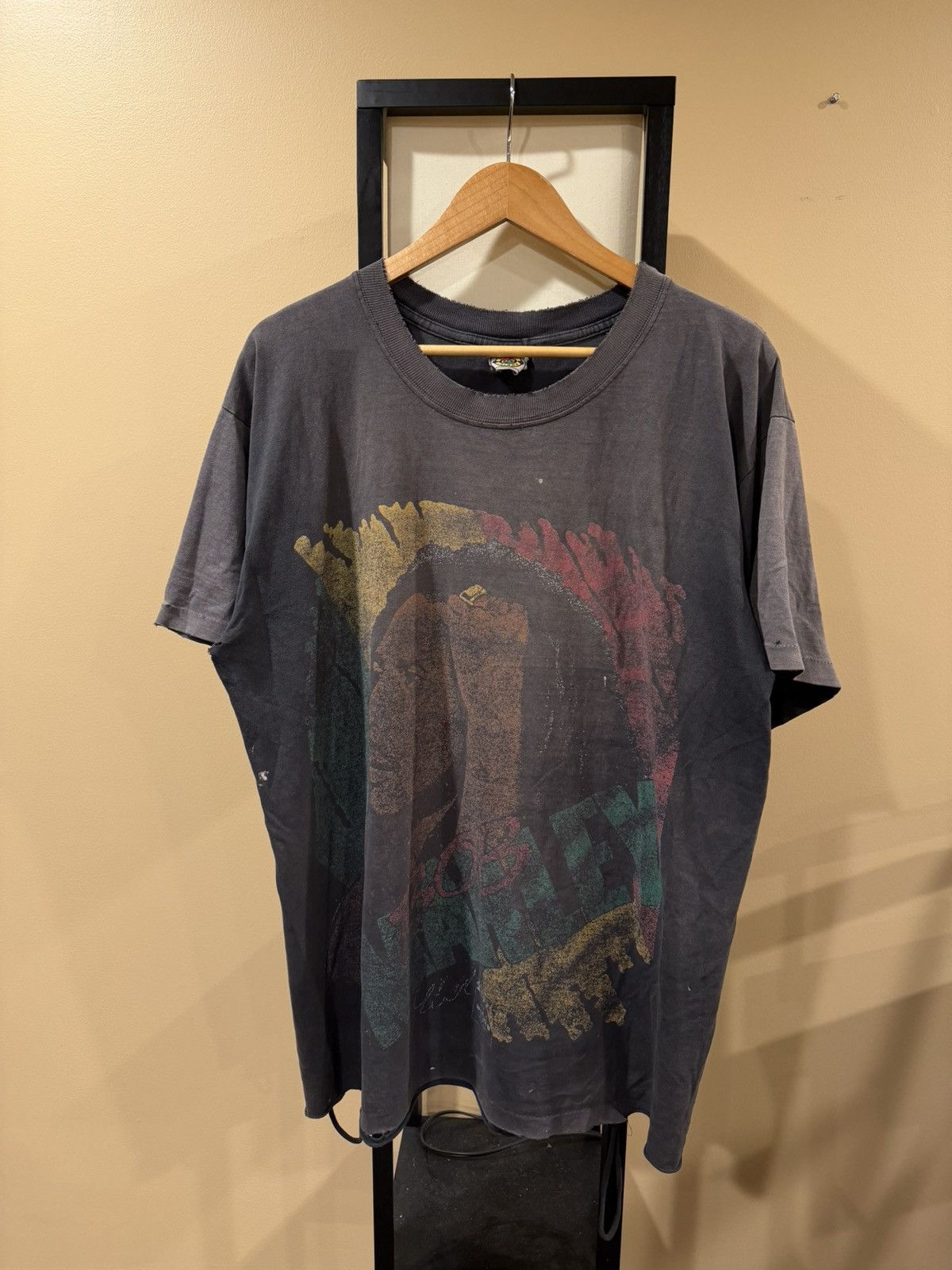 Vintage Bob Marley Thrashed Faded Early 90 S Jamaica Tee Hoodie, Sweatshirt | FlexRushtees.com
