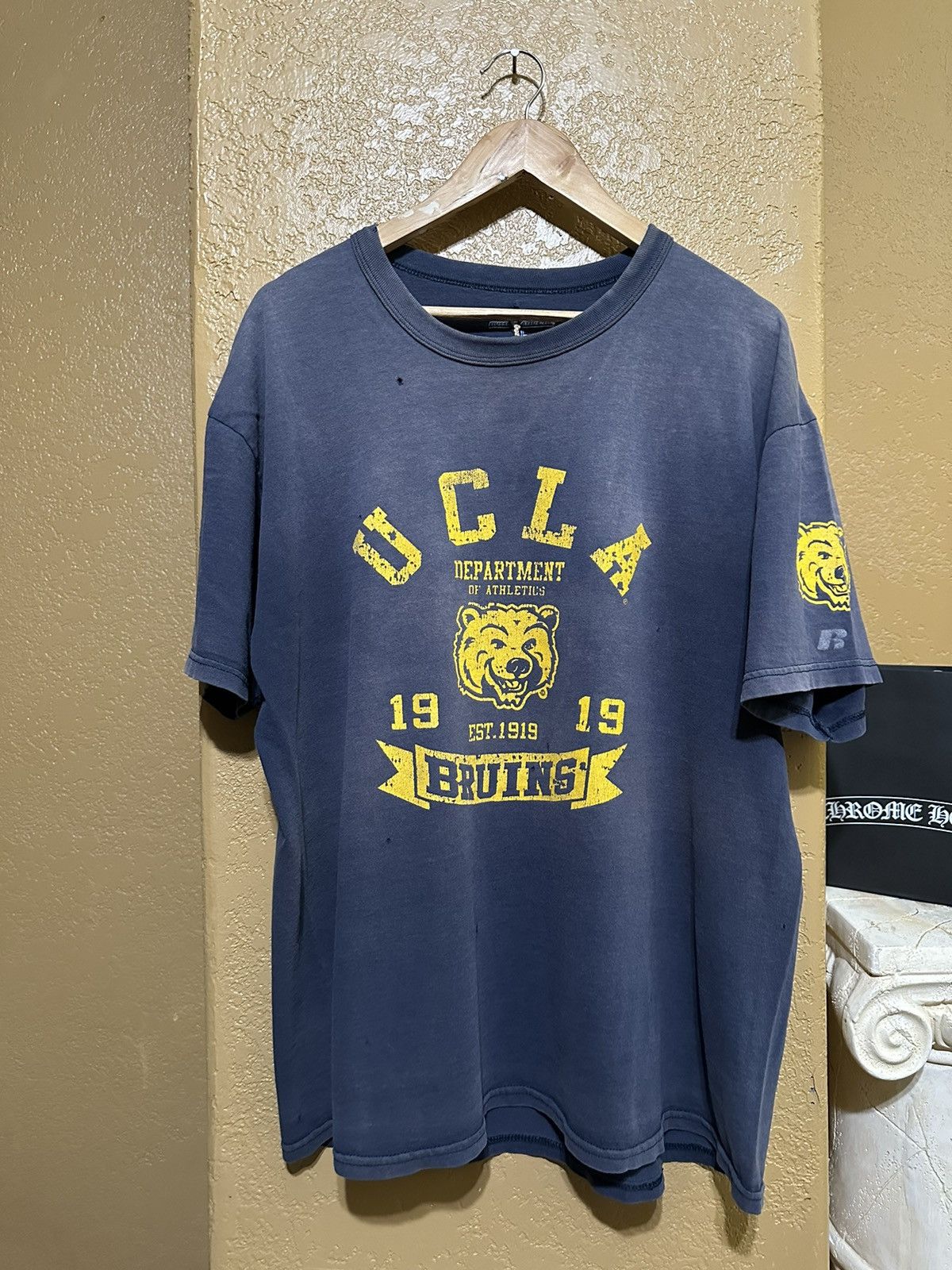 Russell Athletic Insane Vintage Thrashed Ucla Bruins T Shirt Large