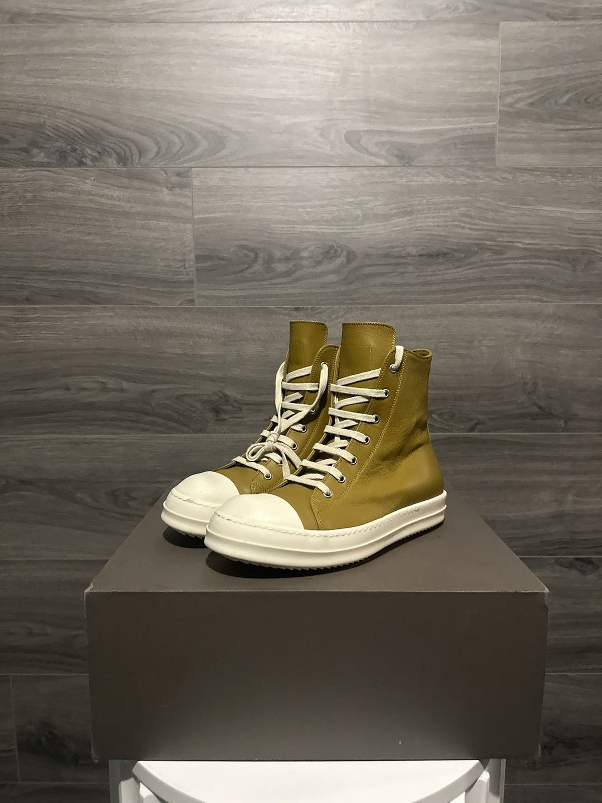 Owens Rick Owens Mainline Mustard Ramones T-Shirts, Hoodie, Sweatshirt | AU16VibeMintTees.com