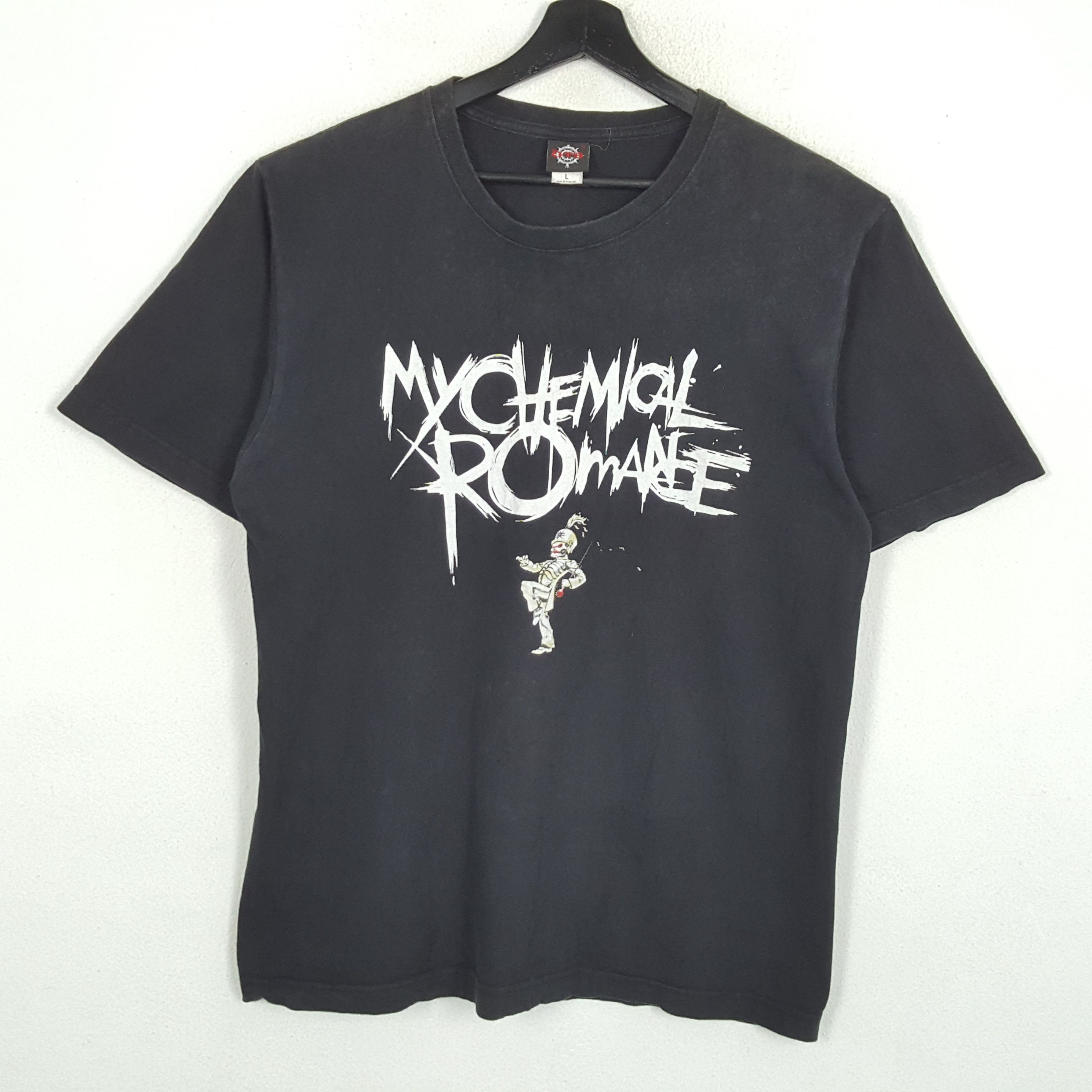 Vintage My Chemical Romance Rock Band Music Tshirt Hoodie, Sweatshirt | FlexRushtees.com