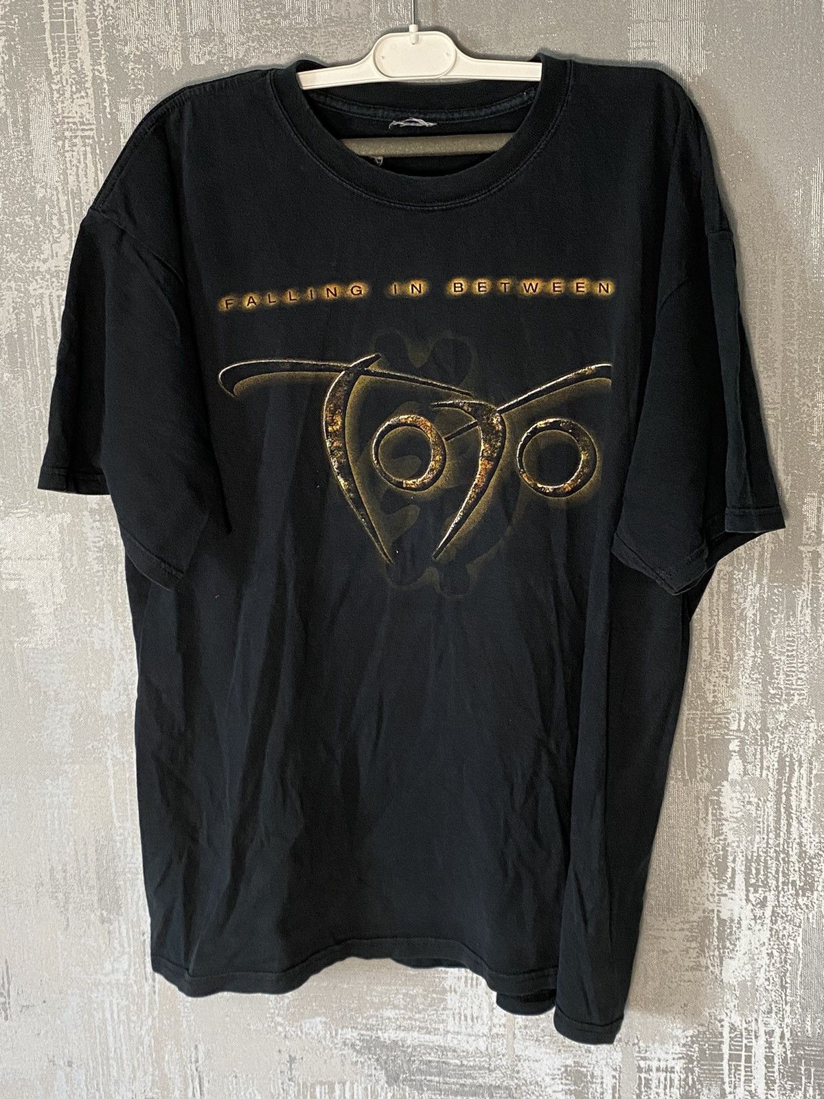 Vintage Toto T Shirt Falling In Between European Tour 2006 Hoodie, Sweatshirt | FlexRushtees.com