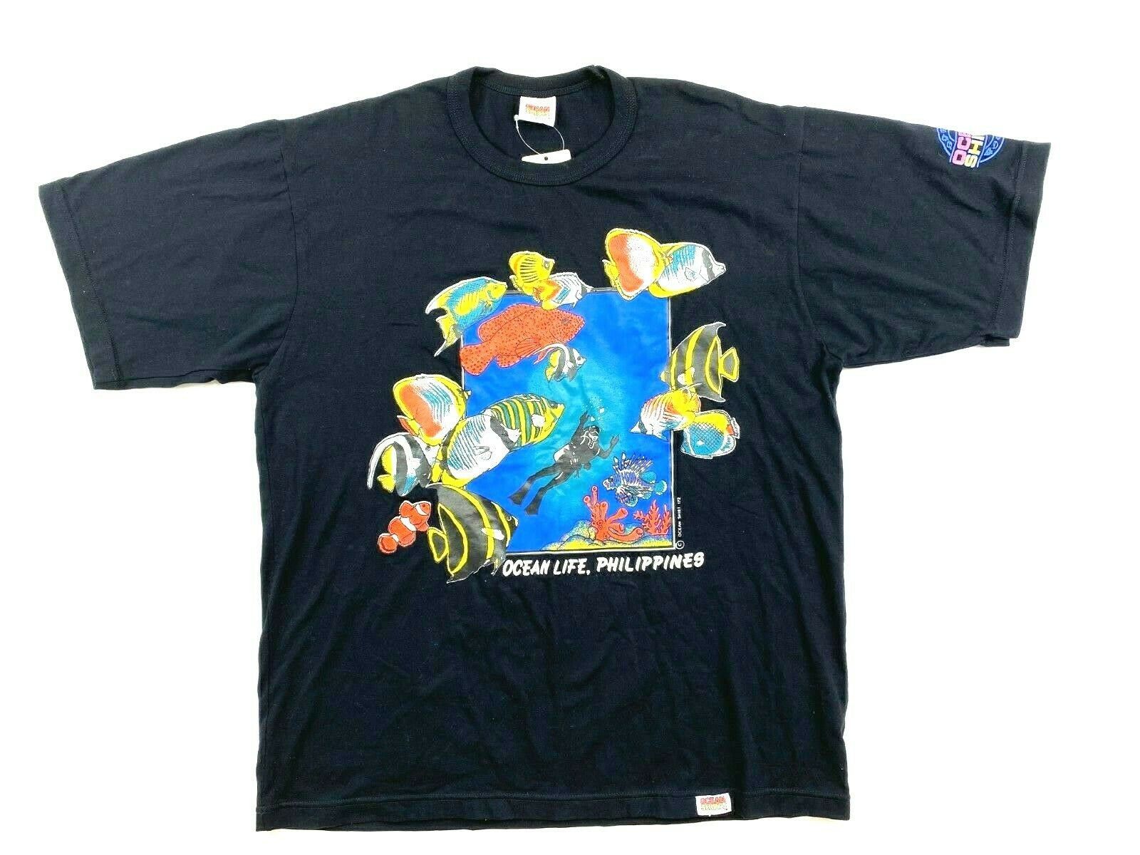 Vintage Ocean Life Center Fish T Shirt