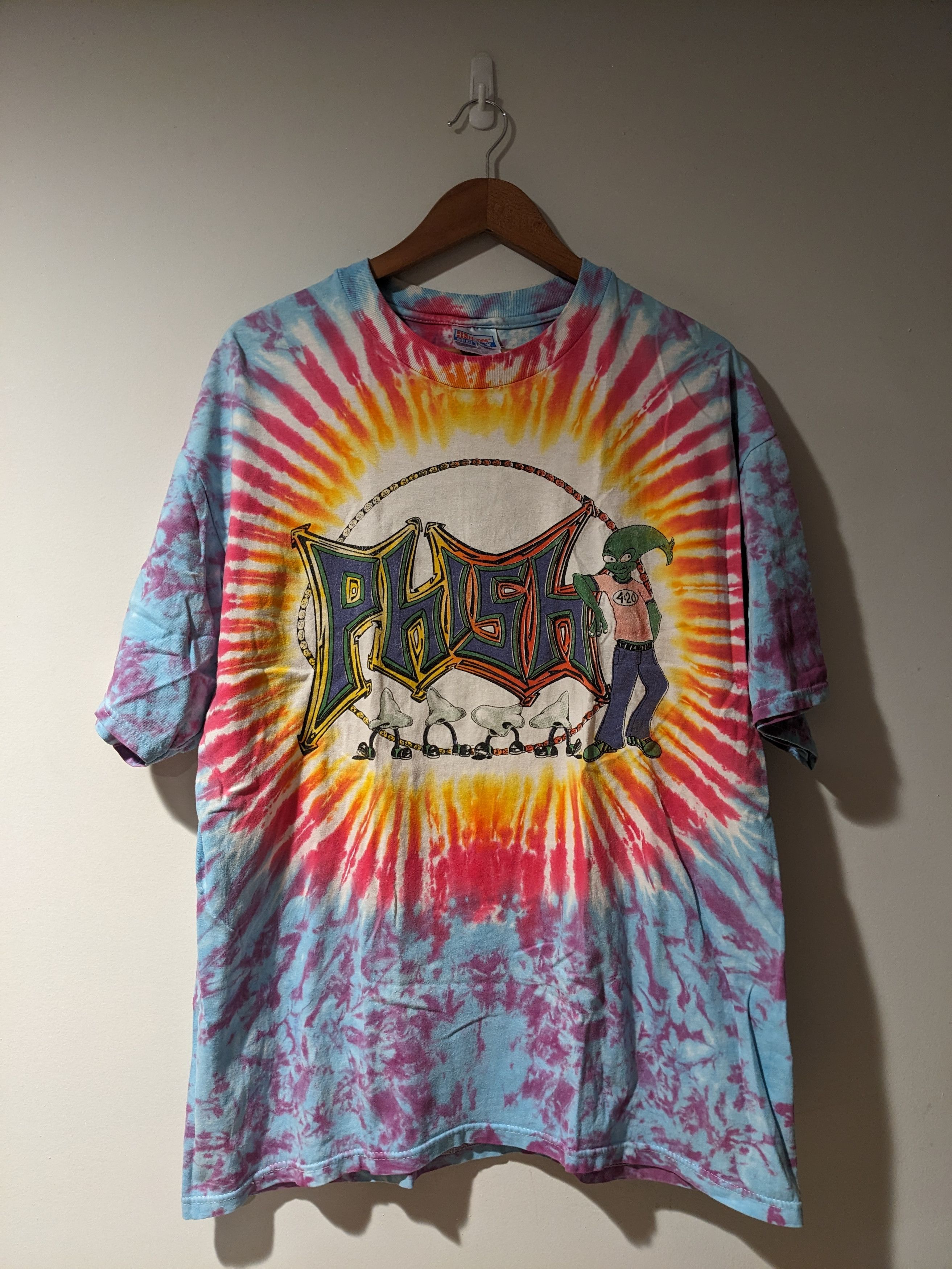Vintage 1996 Phish 420 Alien Phall Tour X Large T Shirt Hoodie, Sweatshirt | FlexRushtees.com