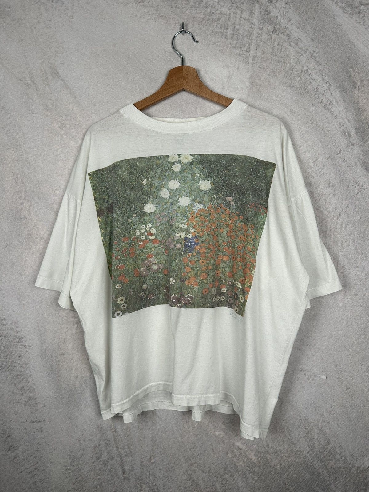 Vintage Gustaw Klimt Ultra Rare Art Tee Graphic 90s Hoodie, Sweatshirt | FlexRushtees.com