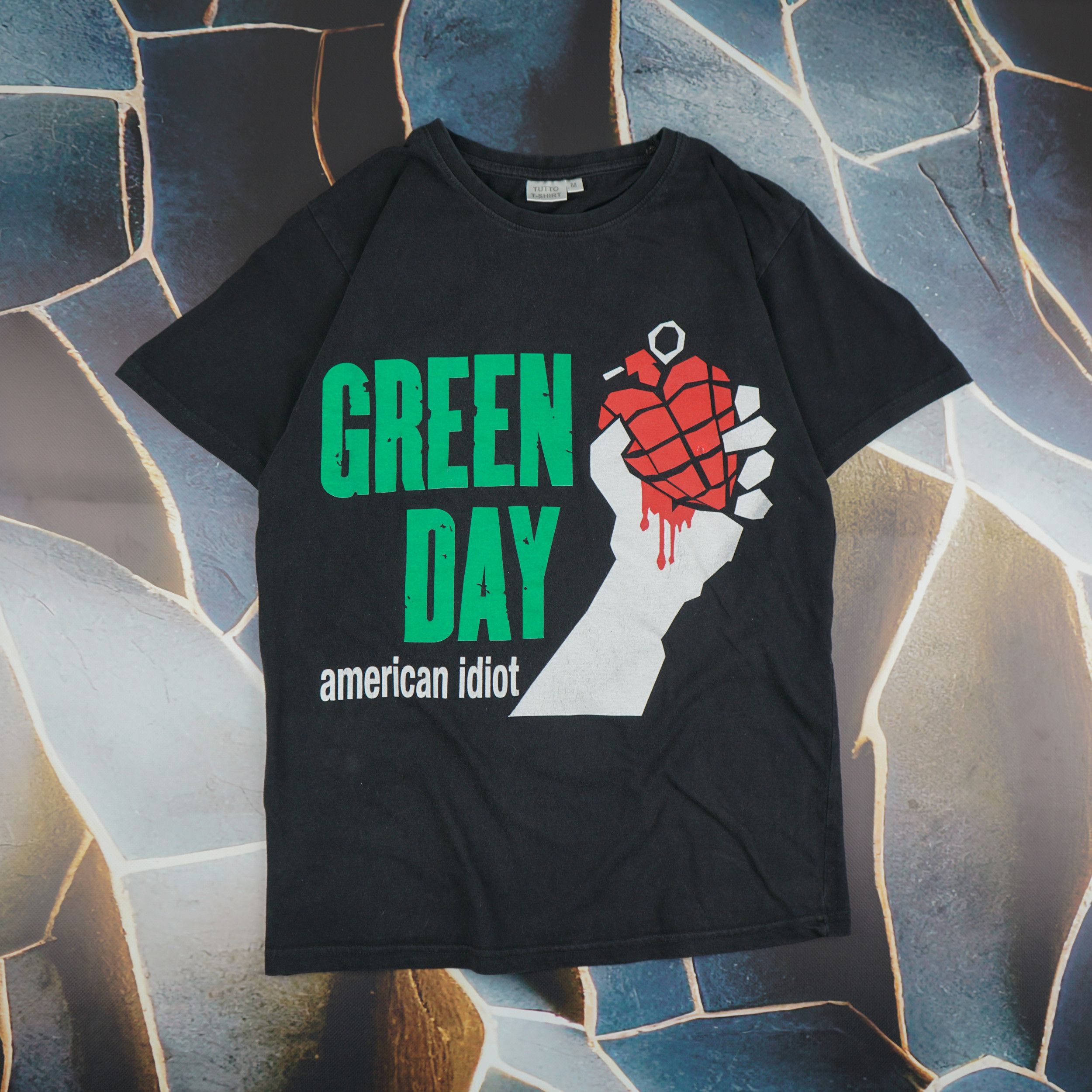 Vintage 2004 Green Day T Shirt American Idiot Hoodie, Sweatshirt | FlexRushtees.com