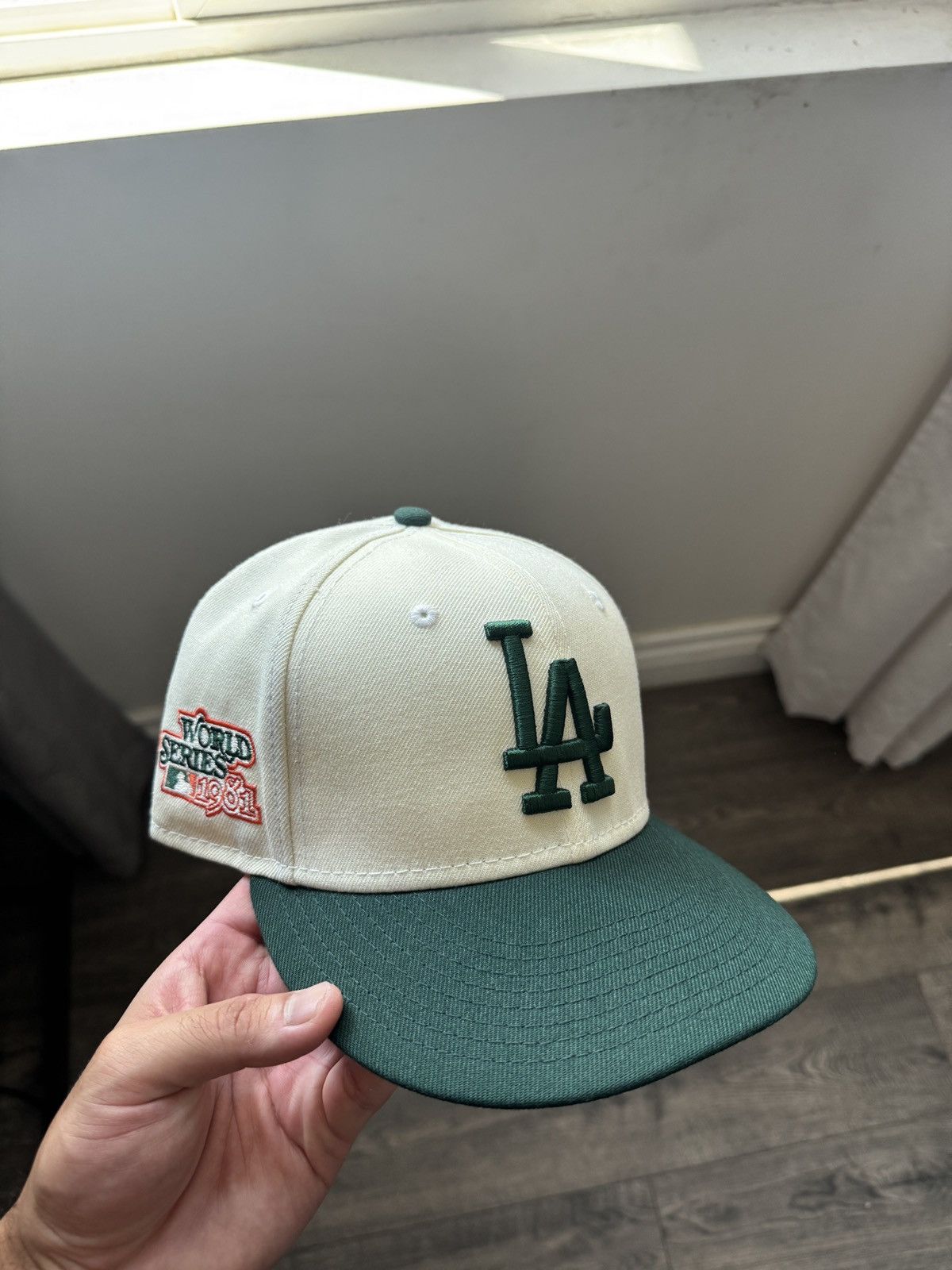 New Era Used Rare Los Angeles Dodgers New Era Fitted Size 7 1 8