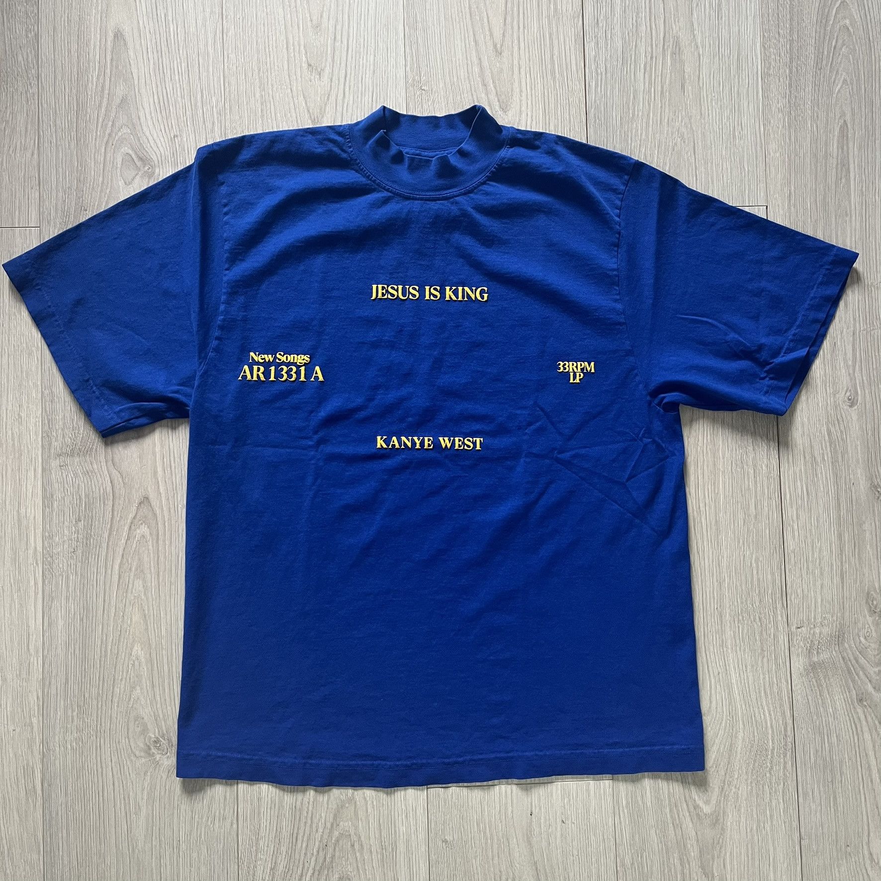 West Kanye West Jesus Is King Vinyl Album Tee Large Hoodie, Sweatshirt | FlexRushtees.com