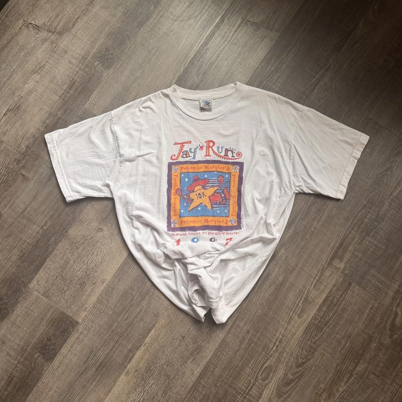 Vintage Global Basics Vntg 10k Run Pre Shrunk Tee Xl Hoodie, Sweatshirt | FlexRushtees.com