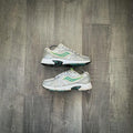 Saucony Vintage Oasis Grid 7 5m T-Shirts, Hoodie, Sweatshirt | AU16VibeMintTees.com