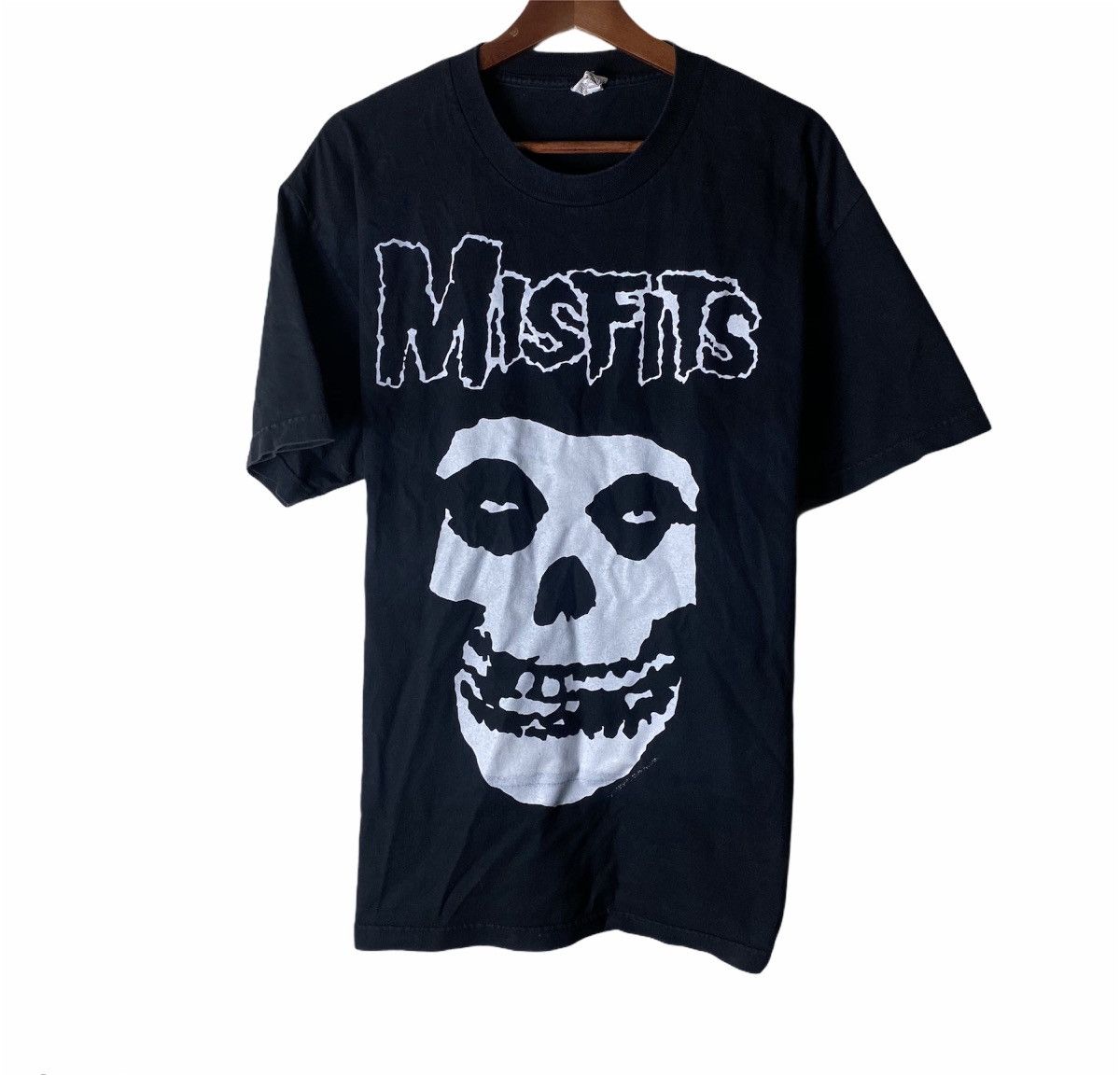 Vintage Misfits Big Logo Tshirt Hoodie, Sweatshirt | FlexRushtees.com