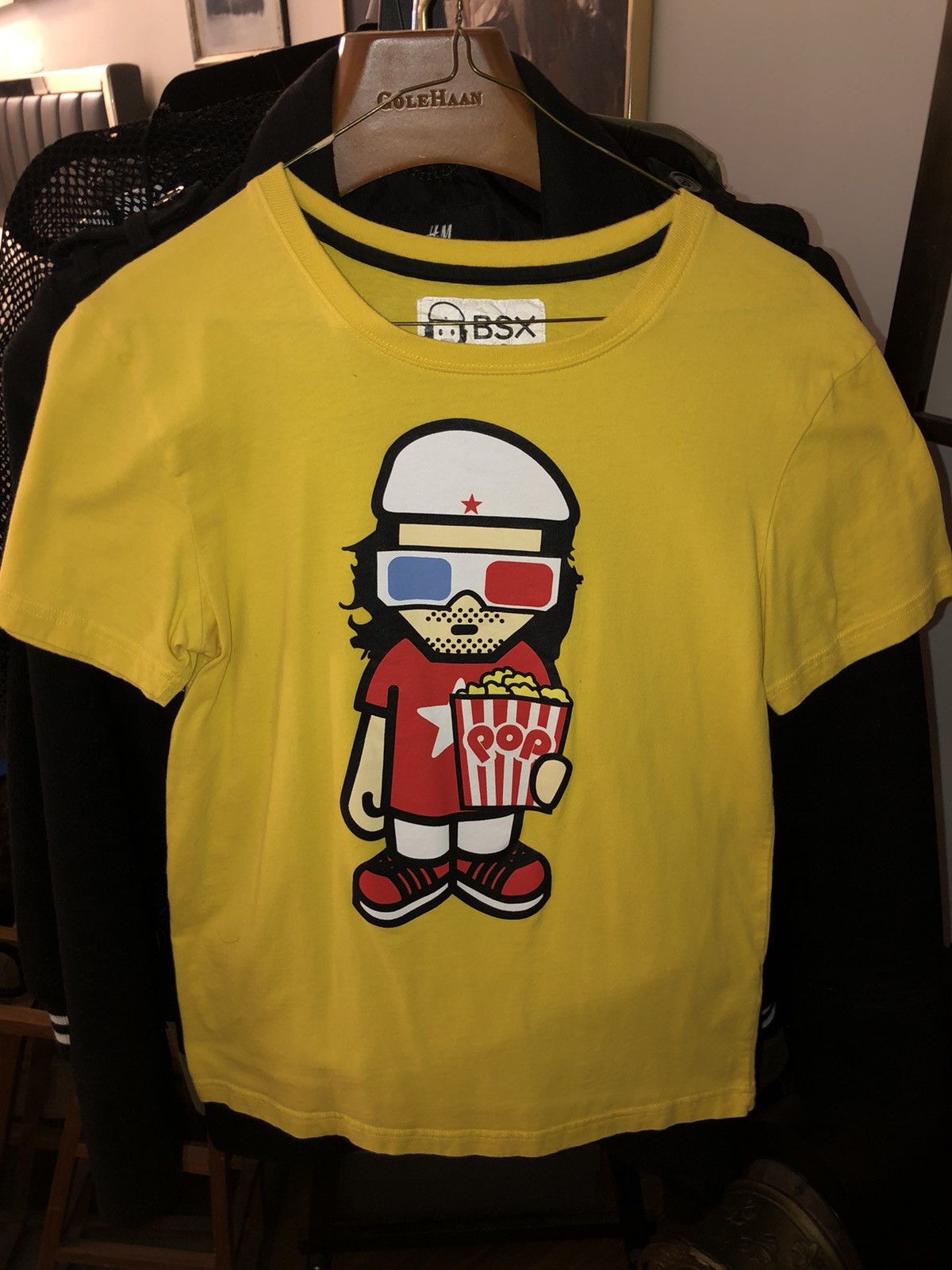 Japanese Brand Che Guevara Pop Art T Shirt From Korea Hoodie, Sweatshirt | FlexRushtees.com