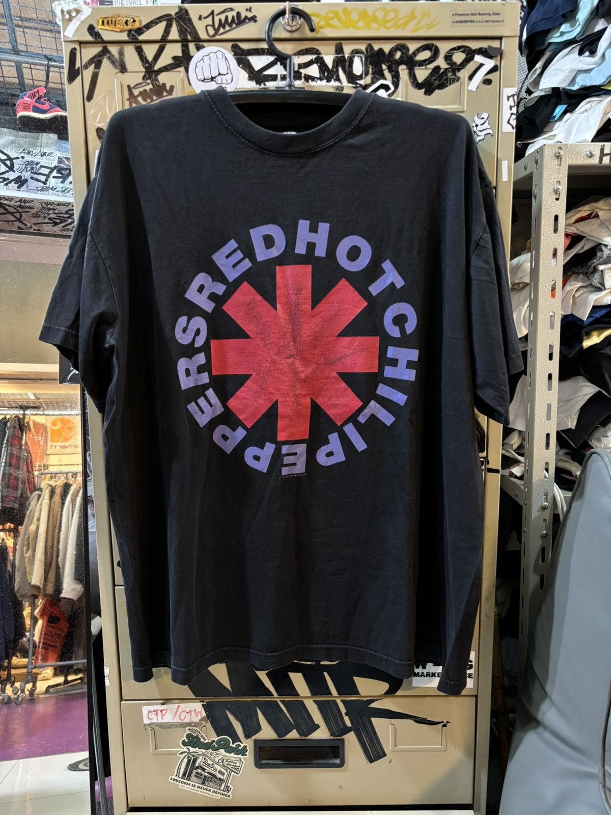 Band Tees Red Hot Chili Pepper 90 S T Shirt Hoodie, Sweatshirt | FlexRushtees.com