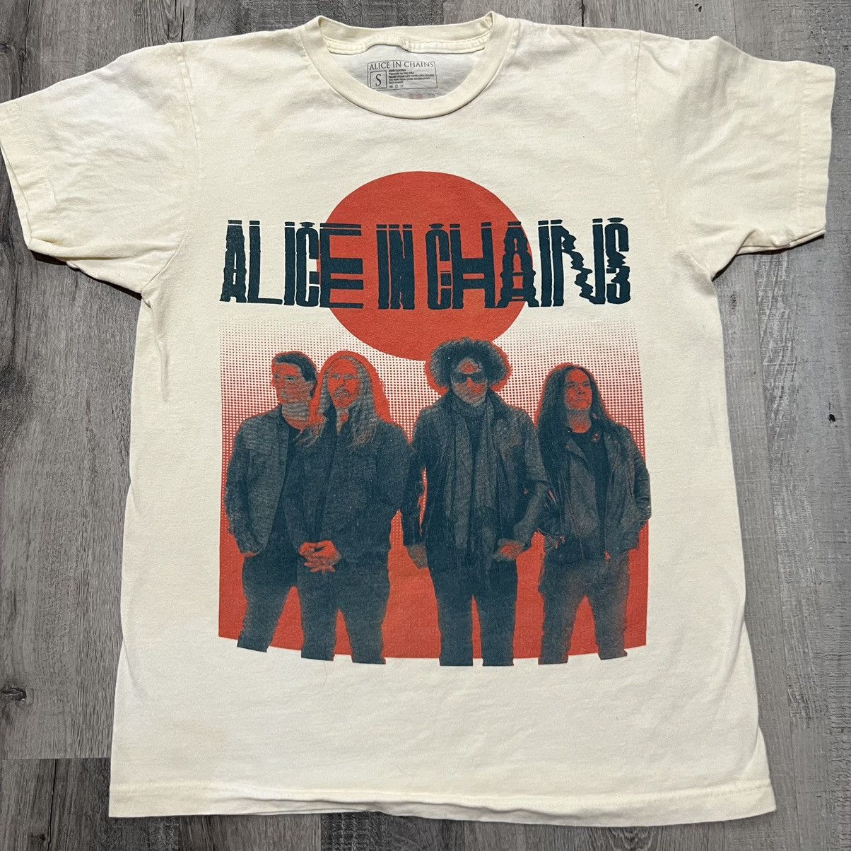 Band Tees Alice In Chains 2022 Rock Grunge Metal Band Merch T Shirt Hoodie, Sweatshirt | FlexRushtees.com