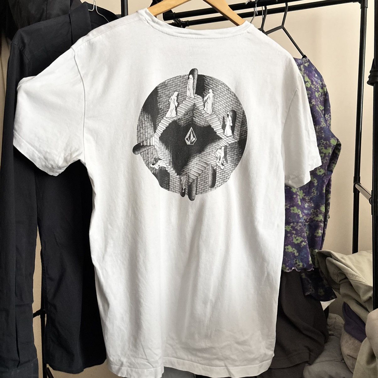 Artist Collab Tee Rare Graphic Vintage Fit L Hoodie, Sweatshirt | FlexRushtees.com