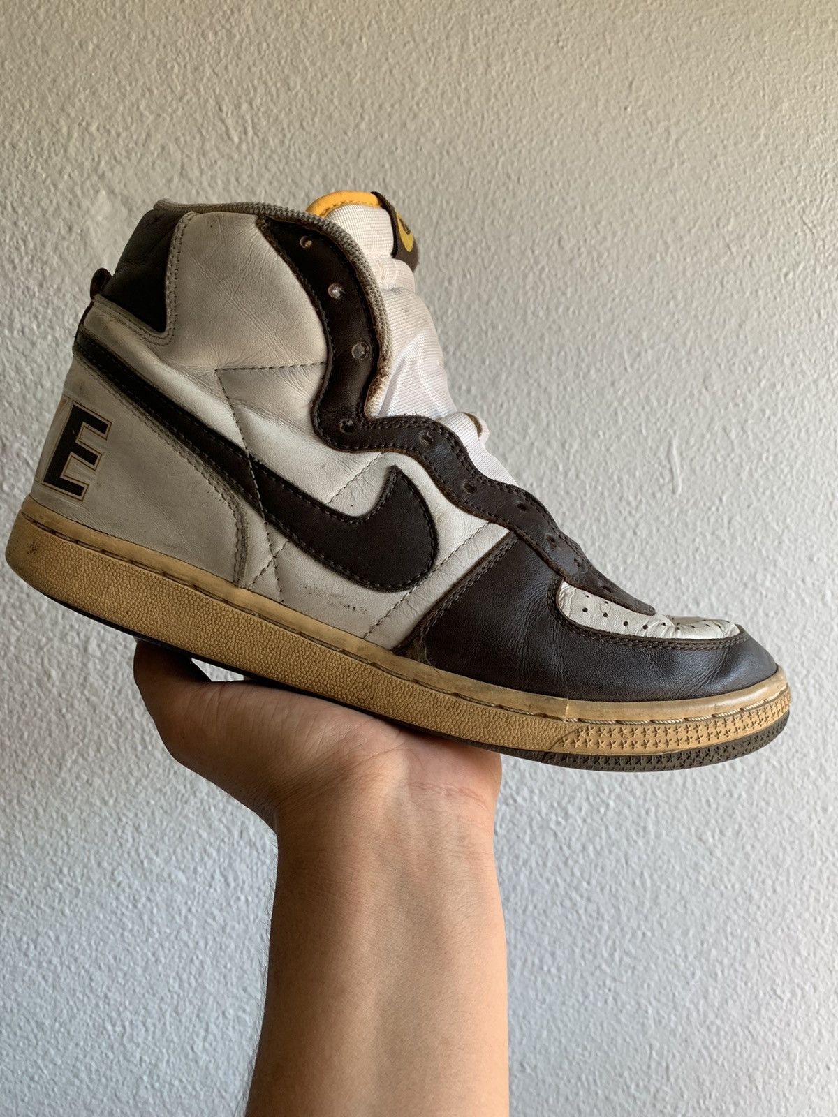 Vintage Terminator Hi White Baroque Brown Varsity Red Sport Gold