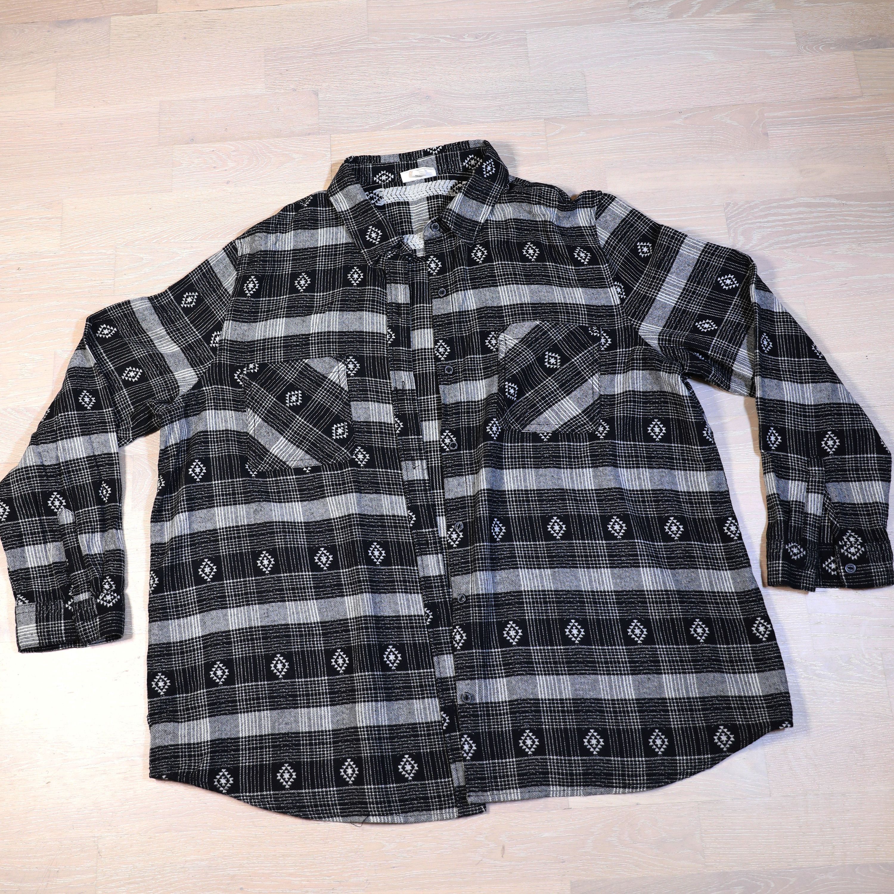Aztech Mountain Vintage Black Aztec Flannel