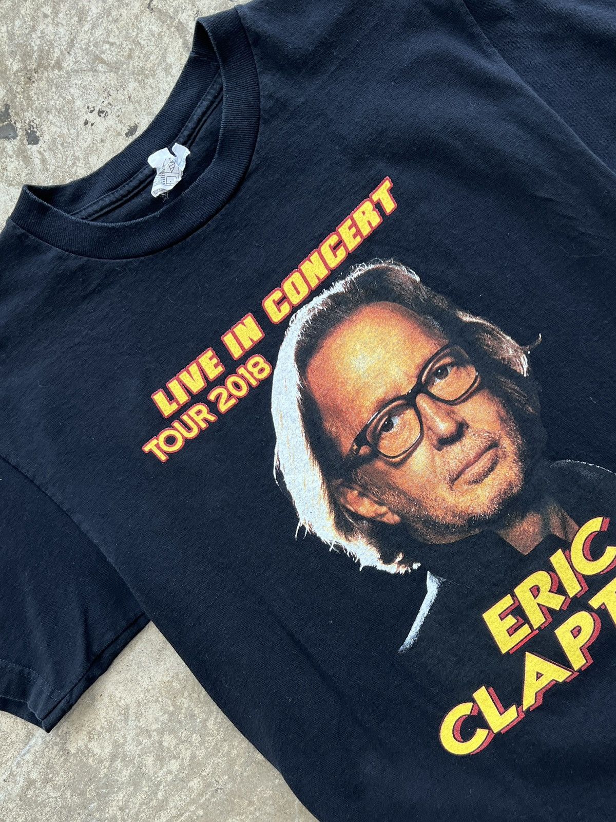 Vintage Eric Clapton Madison Square Garden 2018 Tour Tee Medium Hoodie, Sweatshirt | FlexRushtees.com
