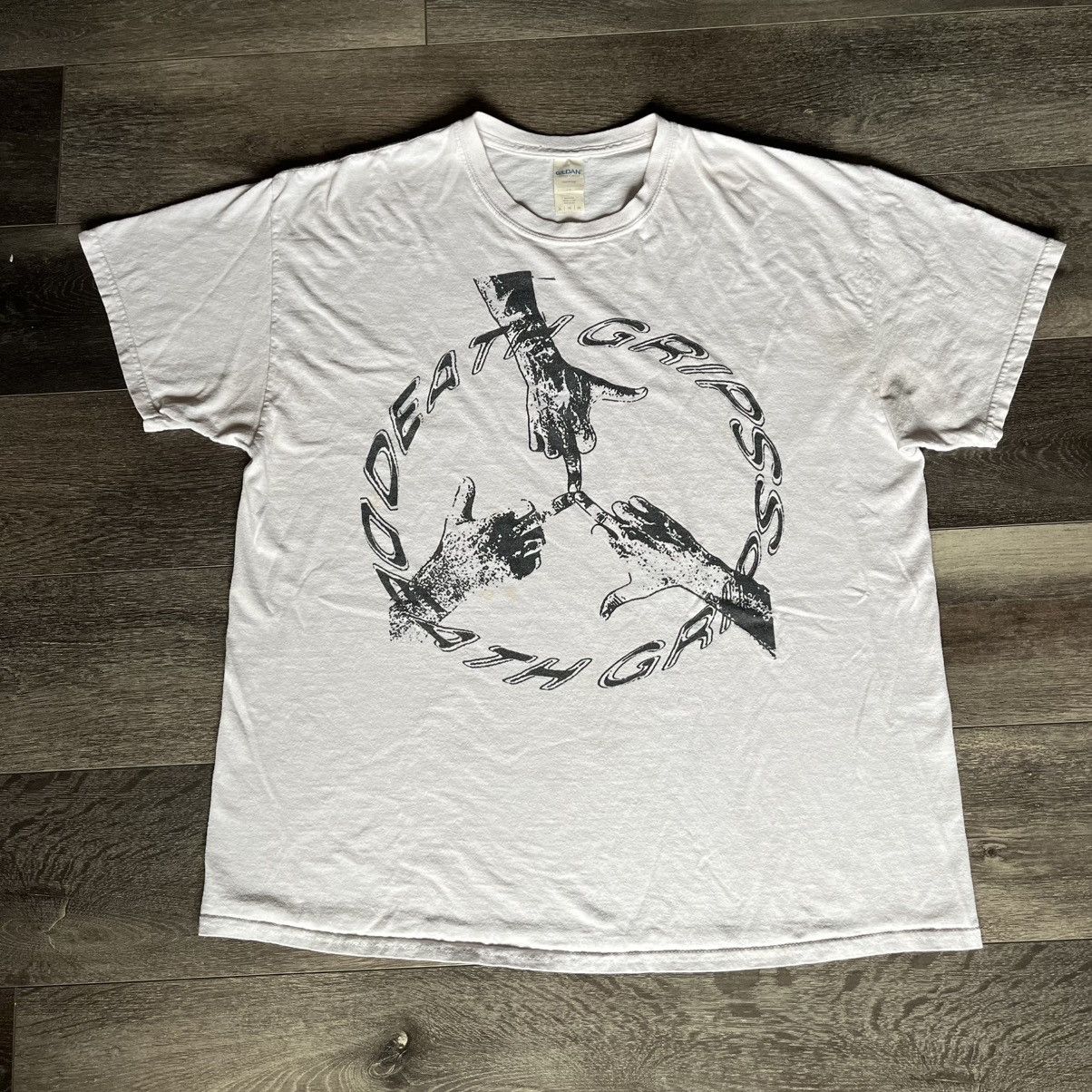 Grips Death Grips Middle Finger 2017 Tour Band Graphic Logo Tee Hoodie, Sweatshirt | FlexRushtees.com
