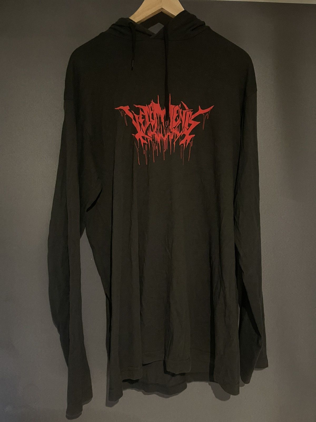 Vetements City Tour Metal Logo Hoodie T-Shirts, Sweatshirt | FlexRushtees.com