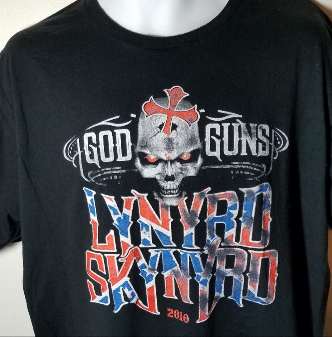 Vintage Lynyrd Skynyrd God Guns Tour