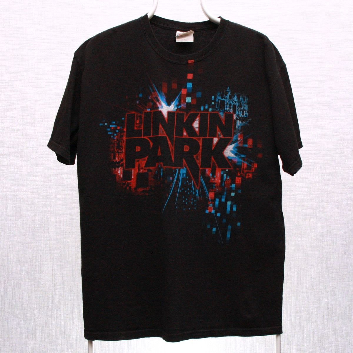 Band Tees Vintage Linkin Park Tour Tee 2009 Short Sleeve Black Men S Hoodie, Sweatshirt | FlexRushtees.com