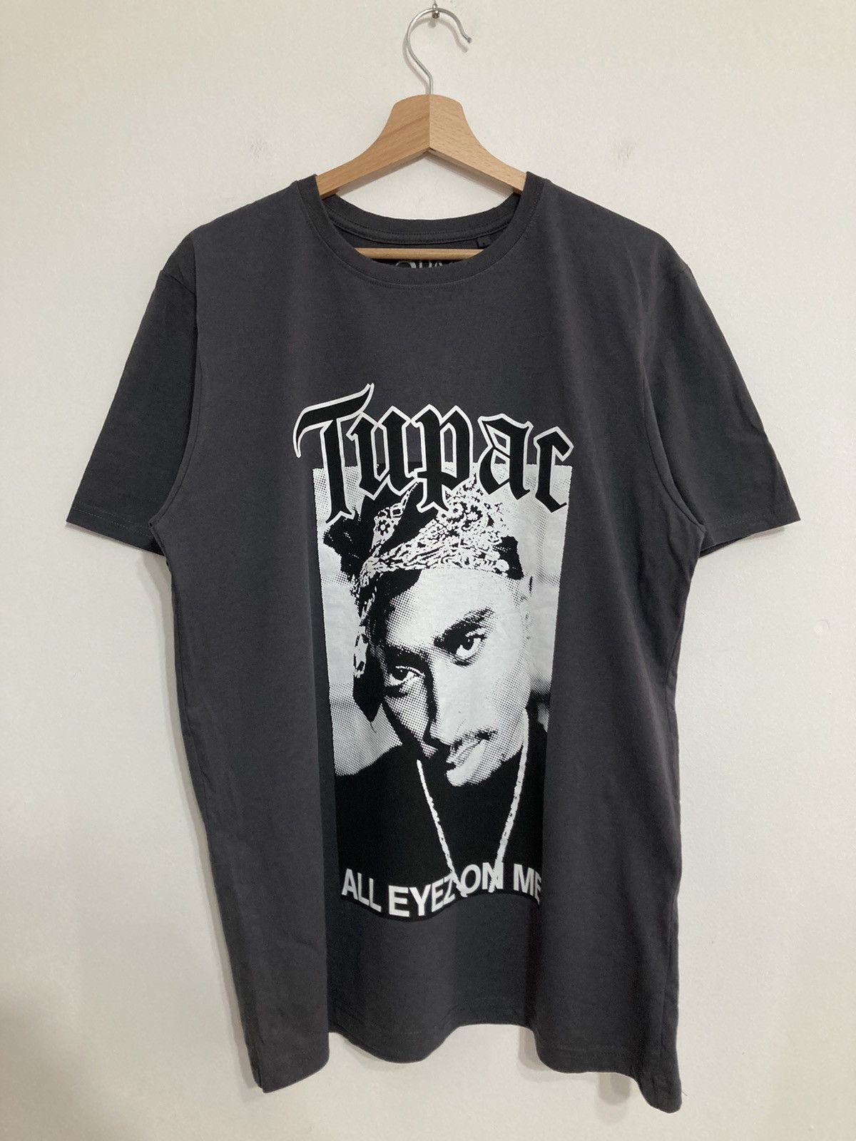 Rap Tees Vintage 2pac Rap Tee Artist Graphic Retro Hoodie, Sweatshirt | FlexRushtees.com