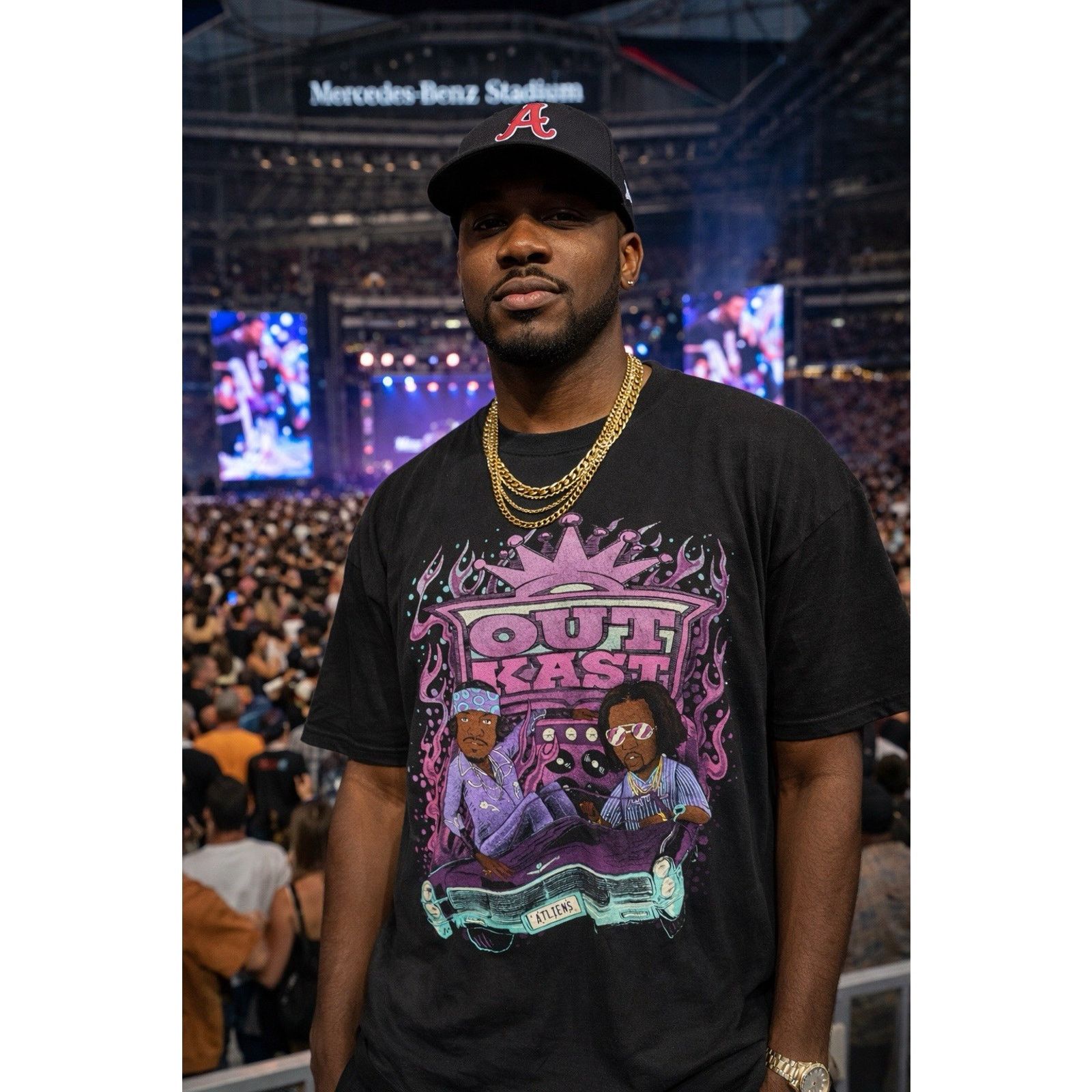 Outkast Black Graphic T Shirt L Atliens Andree 3000 Big Boi Hoodie, Sweatshirt | FlexRushtees.com