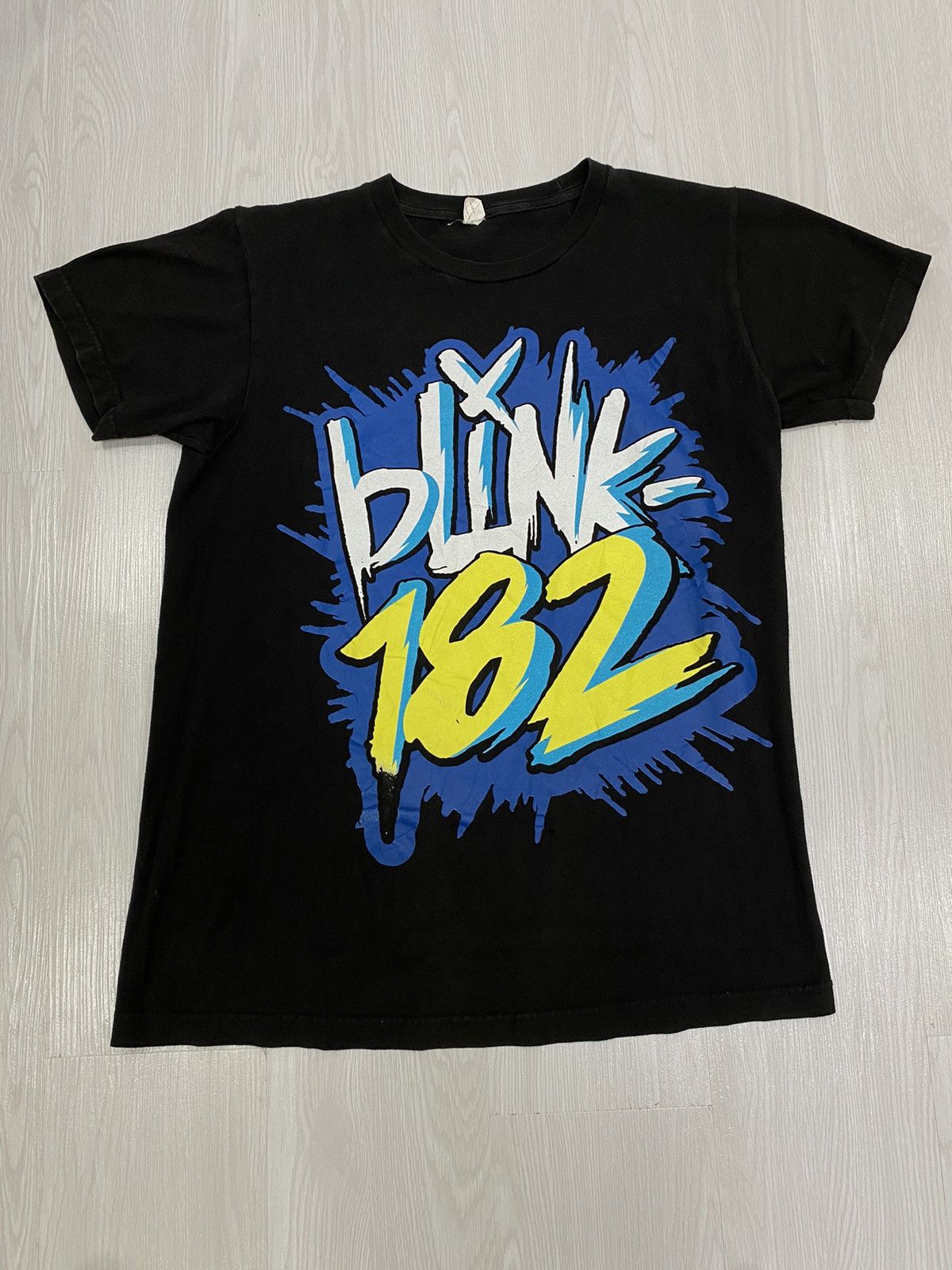 Vintage Blink 182 Shirt Hoodie, Sweatshirt | FlexRushtees.com