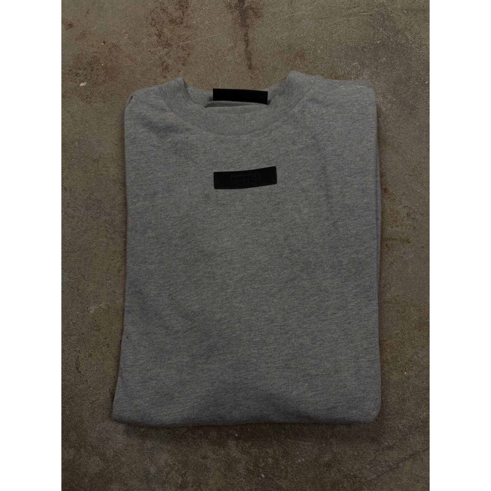 Essentials Tee Dark Oatmeal New With Tags Medium Hoodie, Sweatshirt | FlexRushtees.com