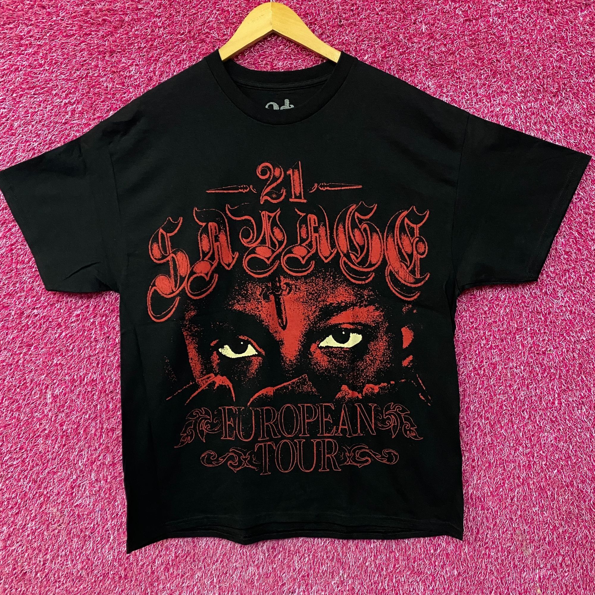 Savage 21 Savage European Rap Tour Tshirt Size Large Hoodie, Sweatshirt | FlexRushtees.com