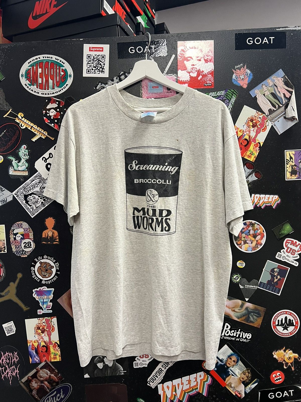 Vintage Screaming Broccoli The Mud Worms Tshirt Hoodie, Sweatshirt | FlexRushtees.com